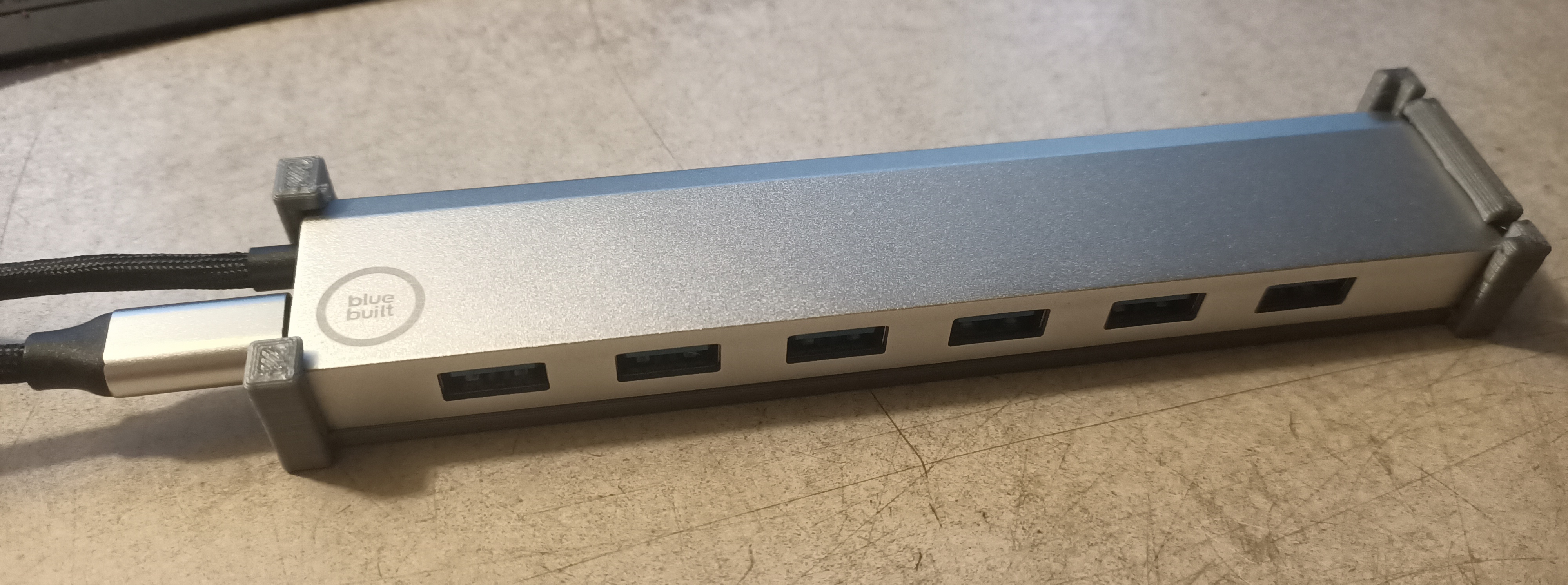 Bluebuilt 7 ports usb hub bracket