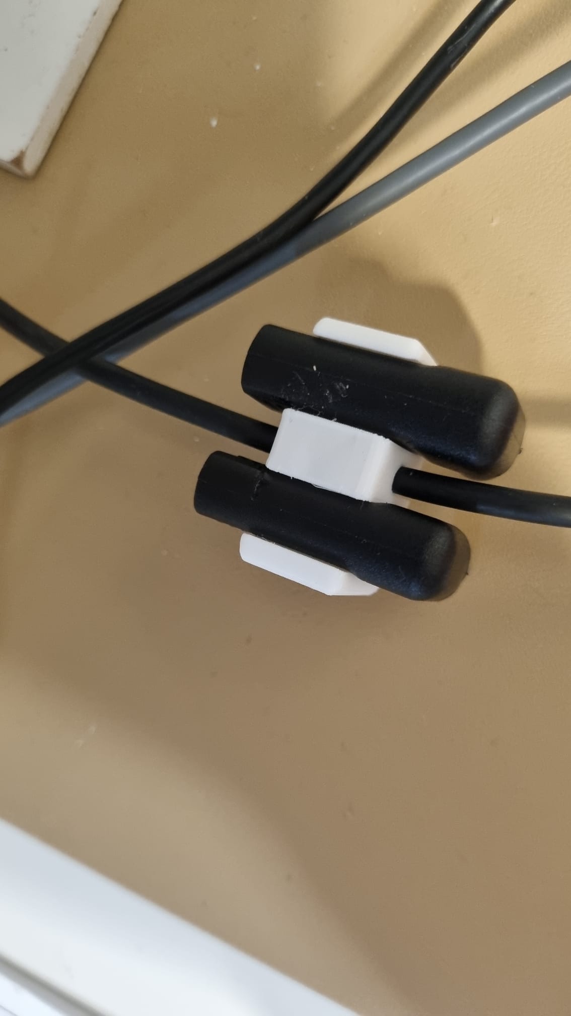 cable adapters clip by gronteZa Download free STL model