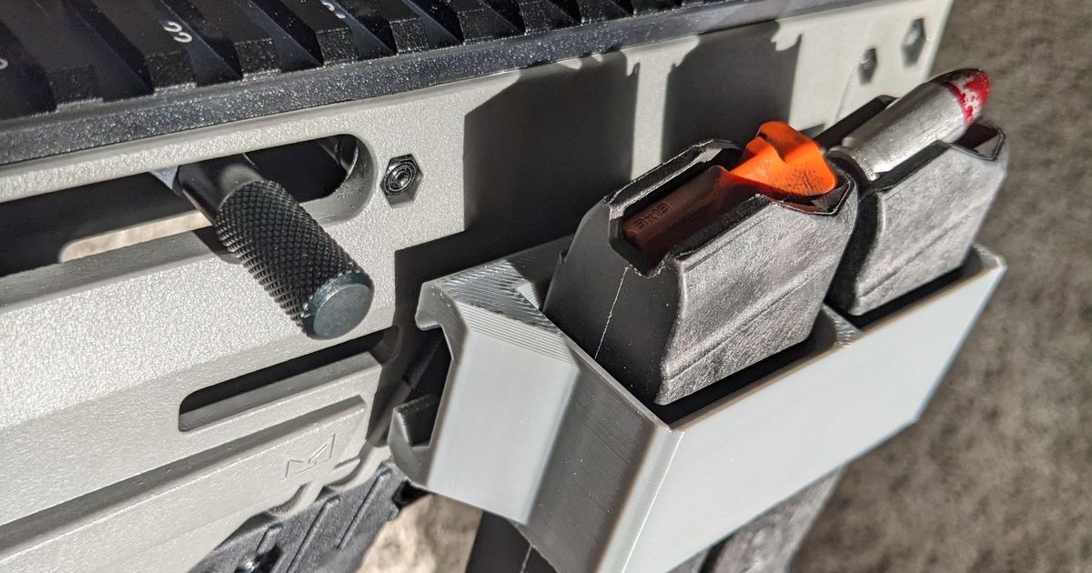 Over/Under Picatinny Glock Mag Holder by T3CHKOMMIE Download free STL model