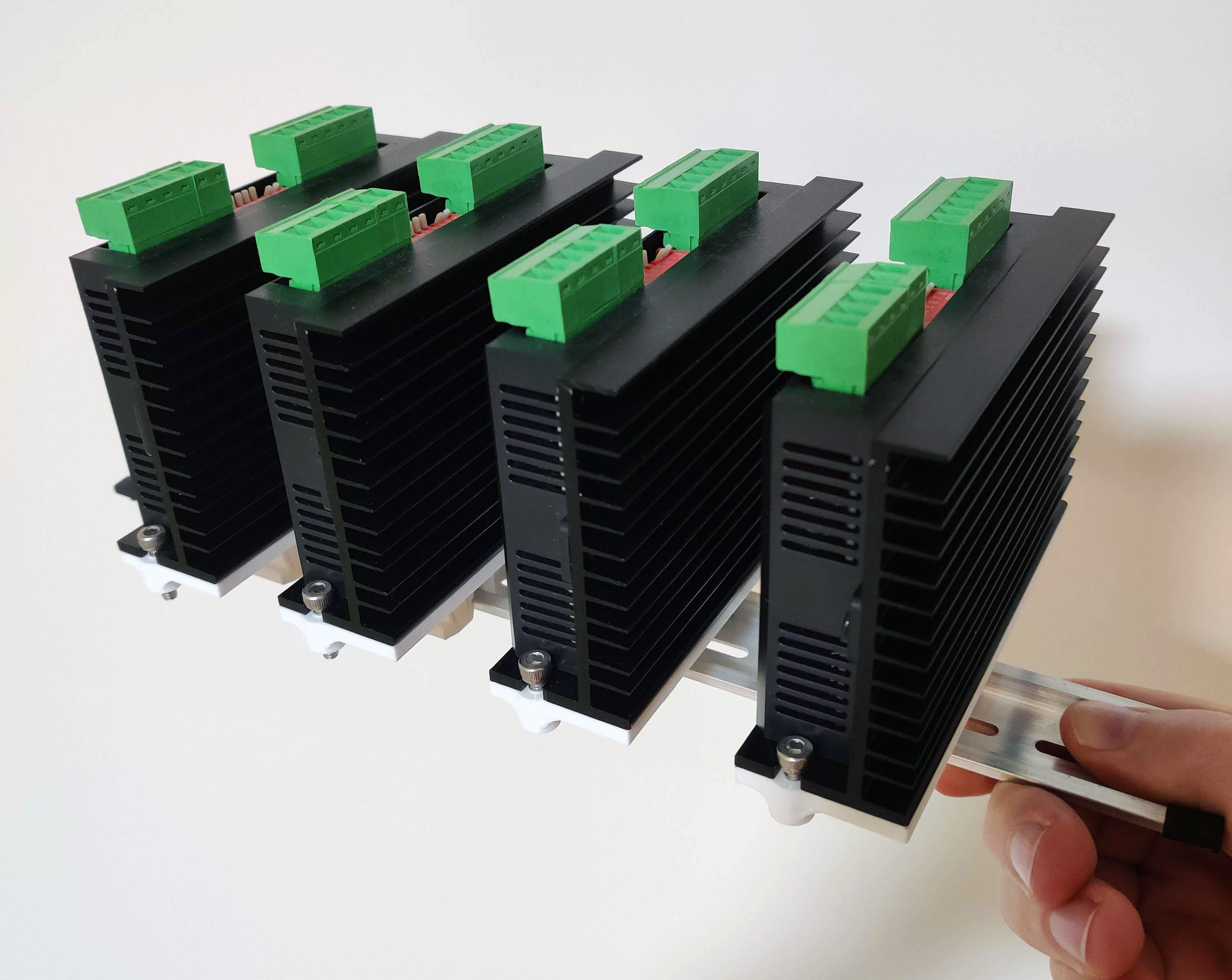 DM542 Din rail mount