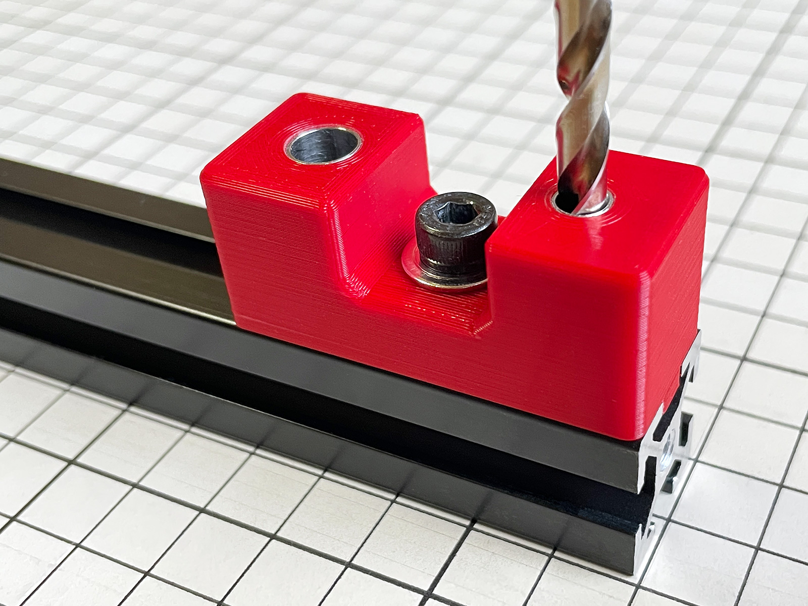 Drill Guide for 2020/3030 Aluminum Extrusion Profile by TrocheHole