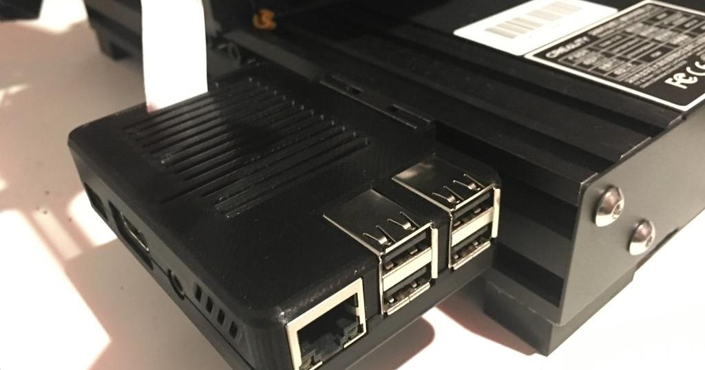 V Slot Mounted Pi case for ender 3 and other printers by Kasper