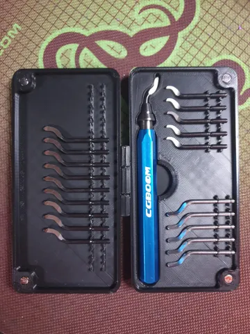 Deburring Tool Set Box with magnetic closure [Print in Place]