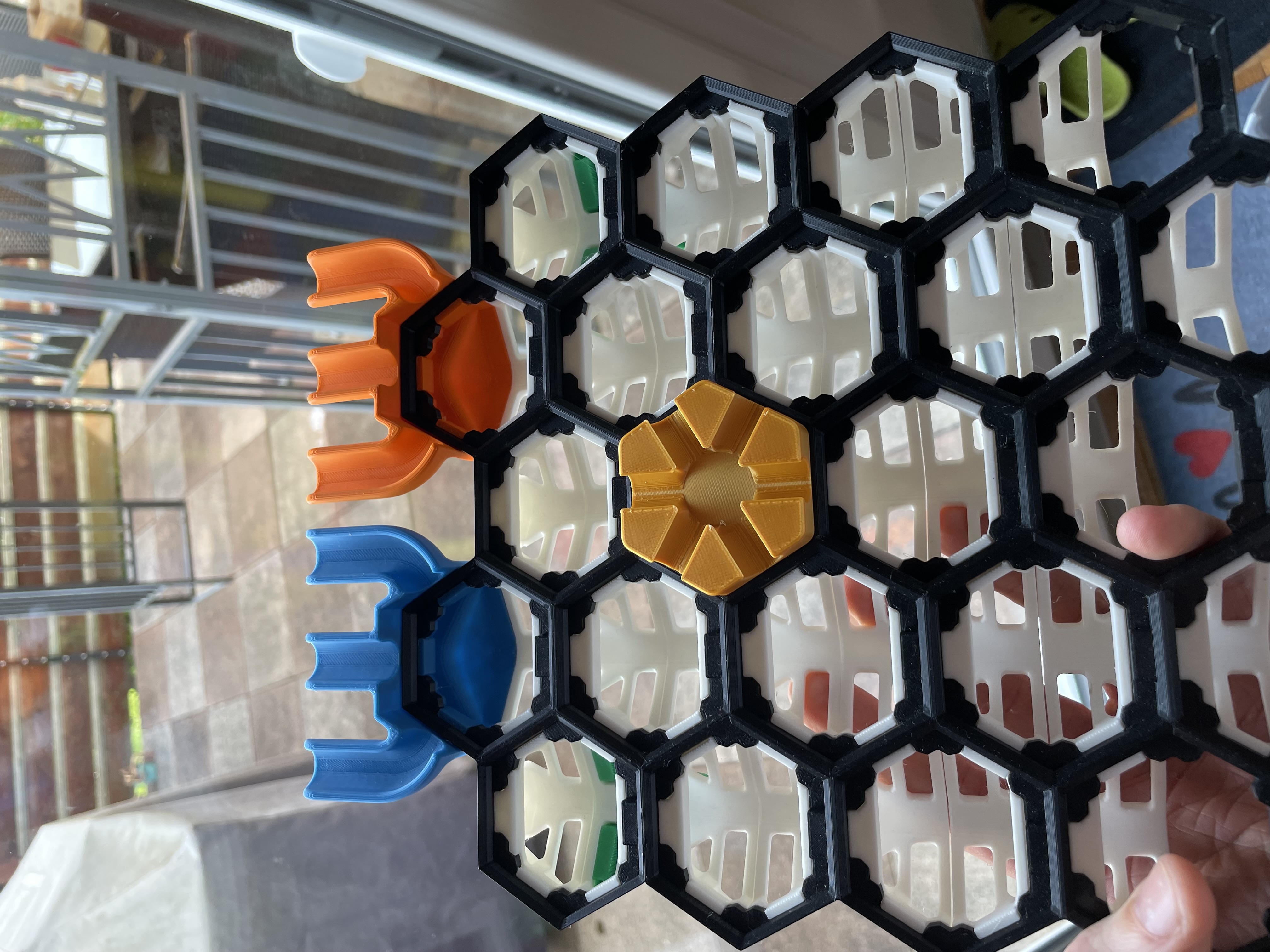 Hextraction  Subsurface Magnet trap Asterix tile for 15mm Magnets