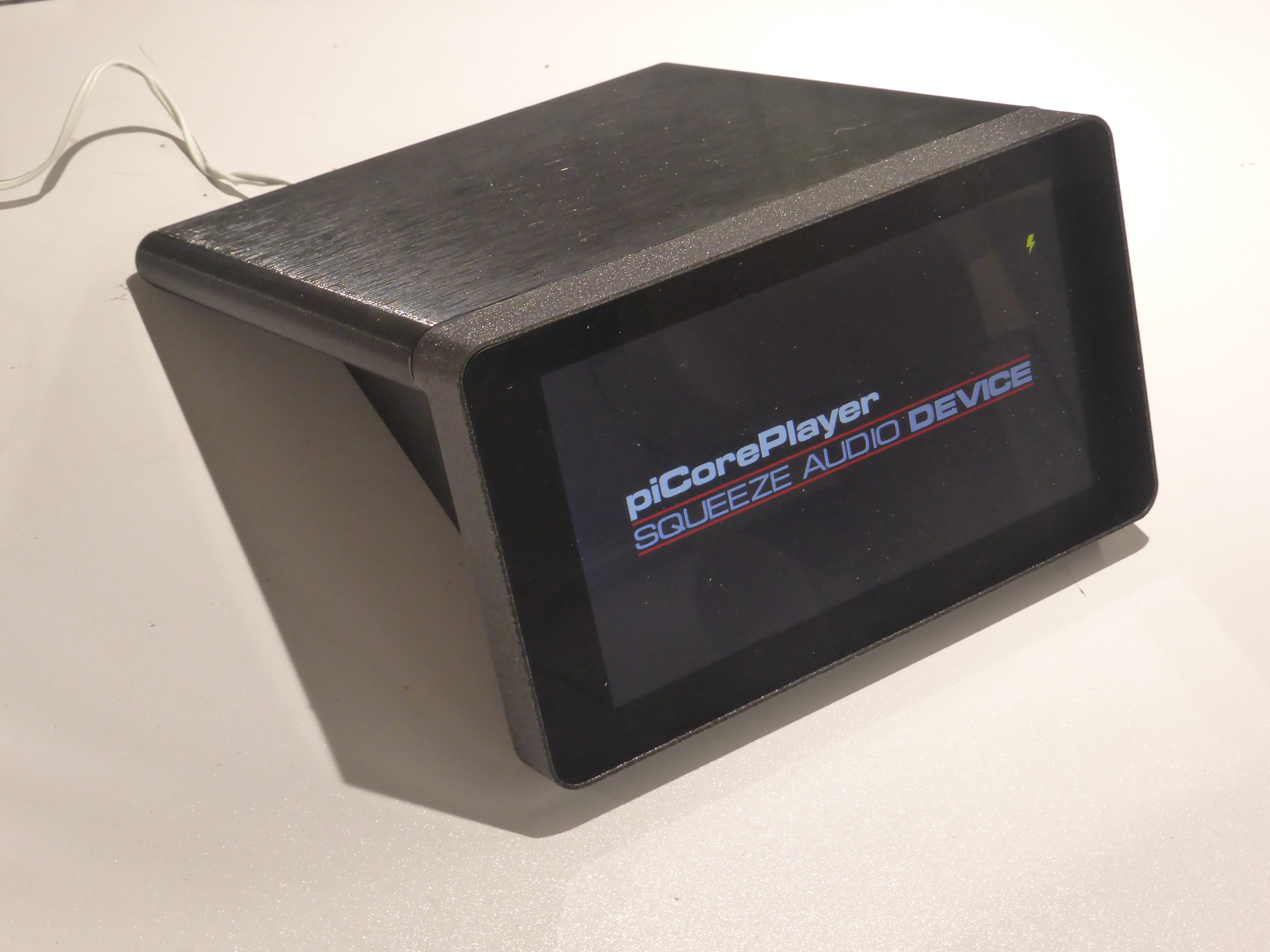 Raspberry 7 inch touch display design enclosure made in OpenSCAD