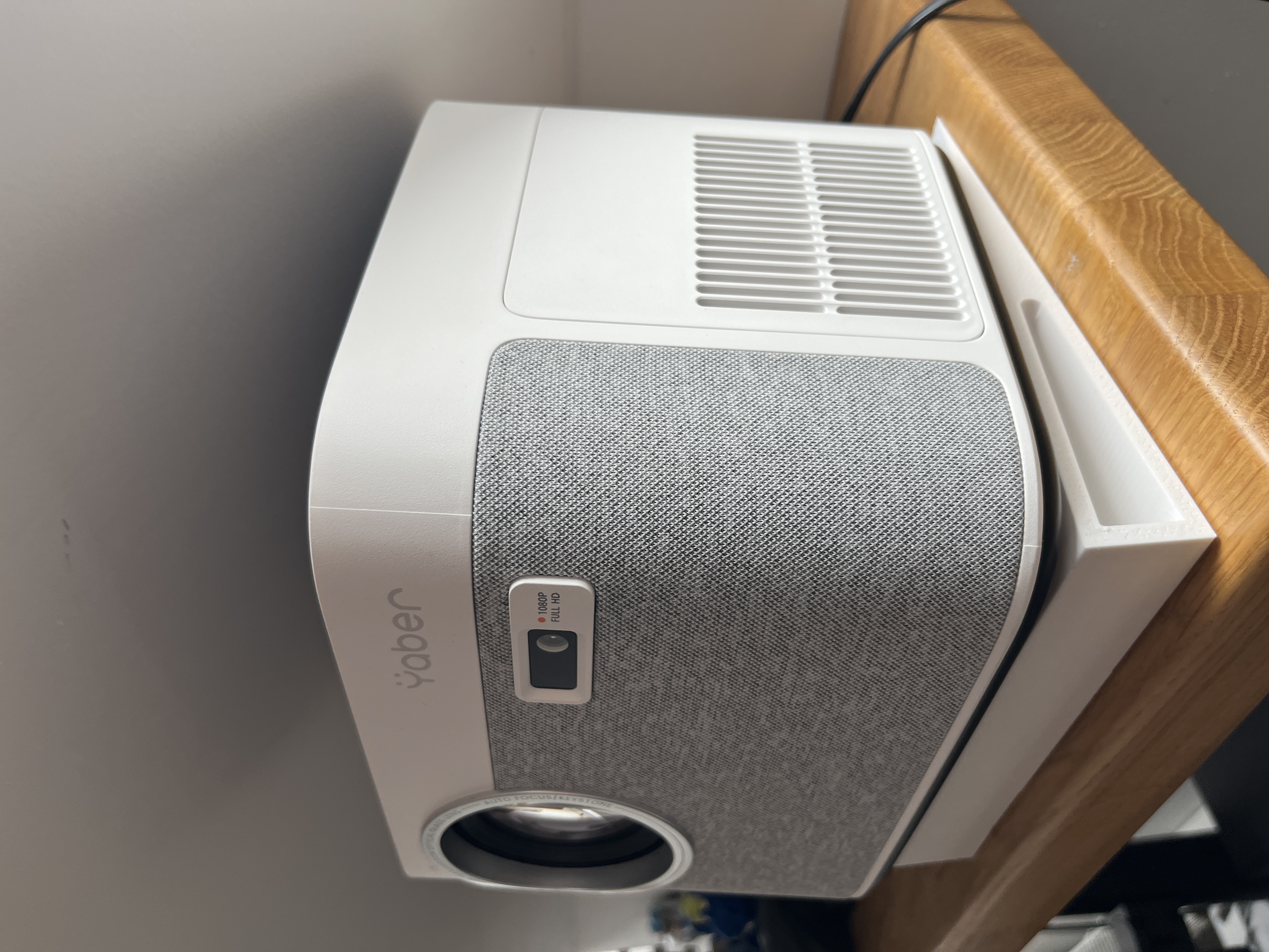 Miniatura 3 do modelo 3D Projector stand