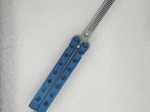 ButterFly Knife or Balisong Comb with Skull Pirate Motif