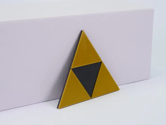 Zelda Triforce Magnet
