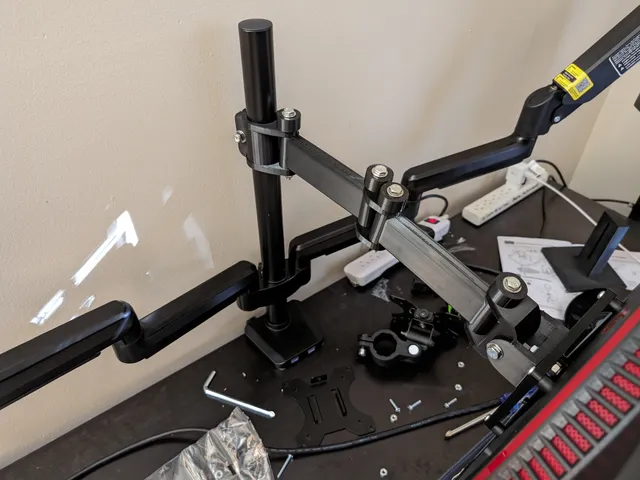 Modular 100mm VESA monitor arm