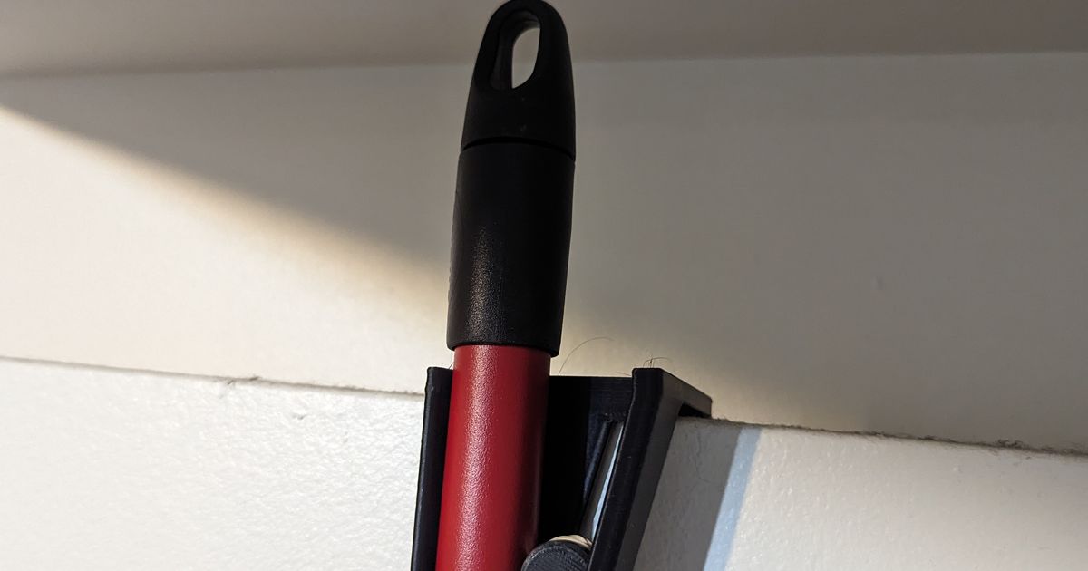 Broom Holder for Doors by k2thestank Download free STL model