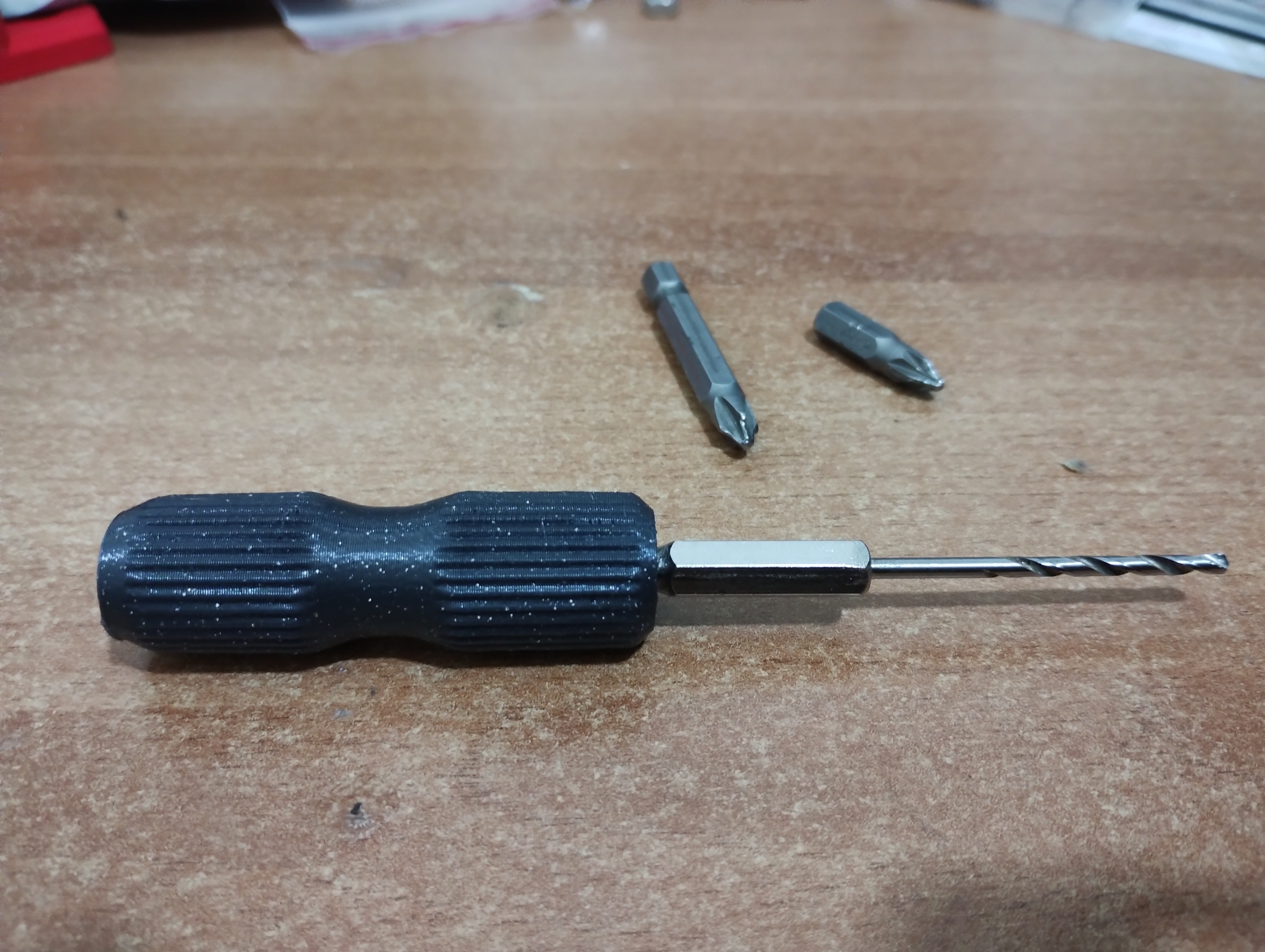 Snug hex bit holder