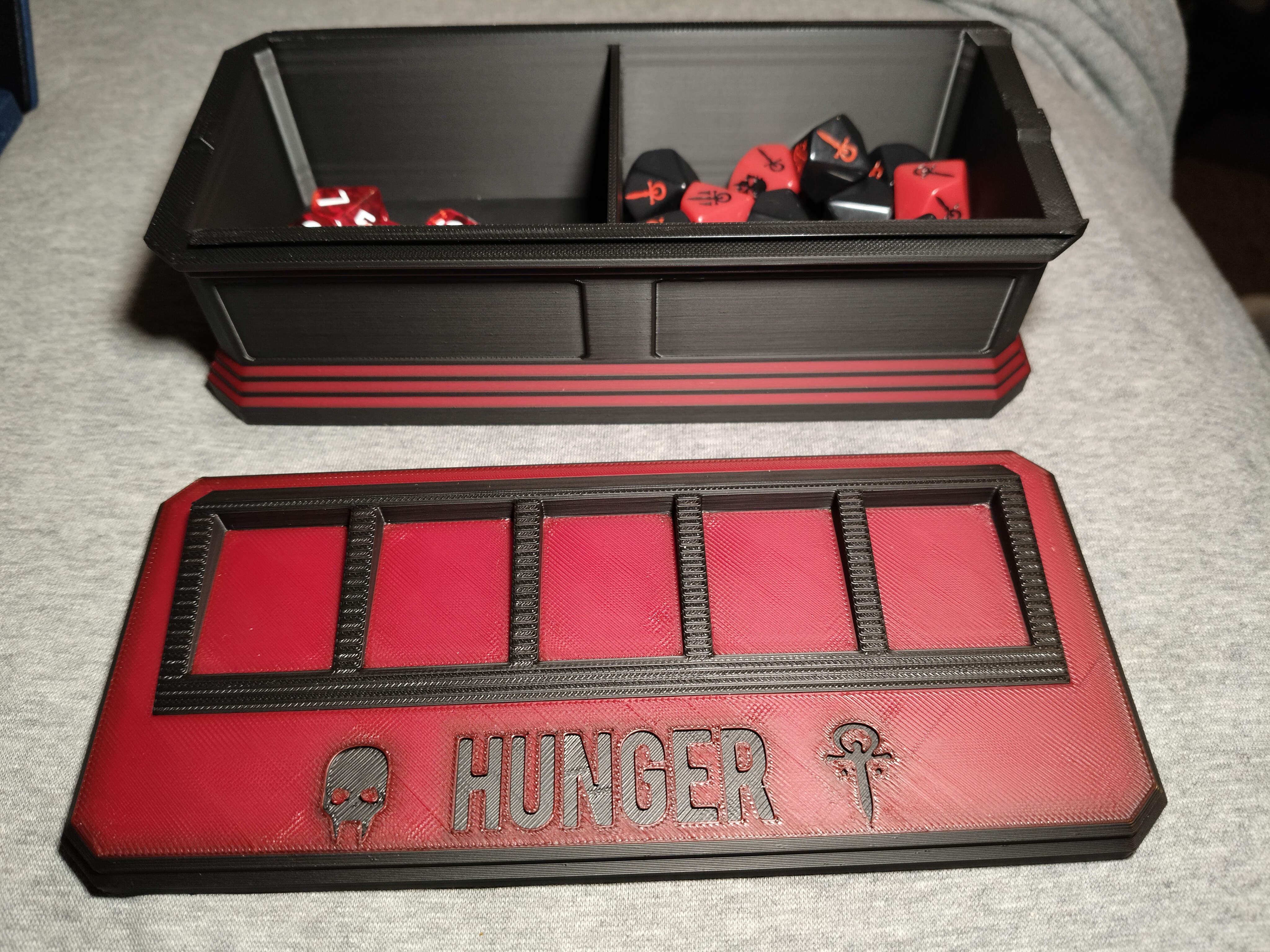 Vampire the masquerade dice box and hunger tracker
