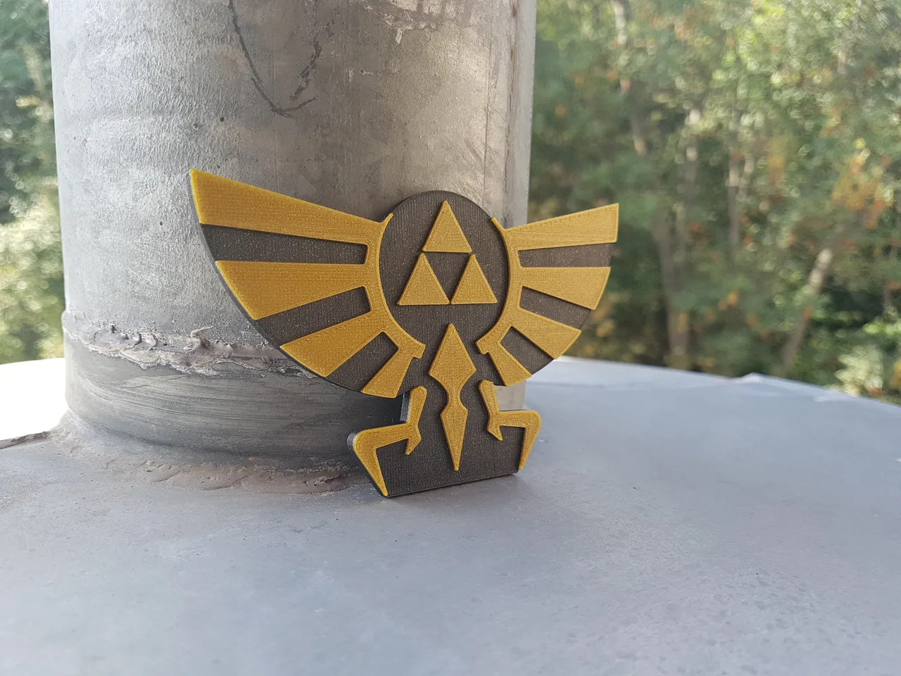 Gaming Outfitters The Legend of Zelda Gold Pins Hylian Crest (Gold)