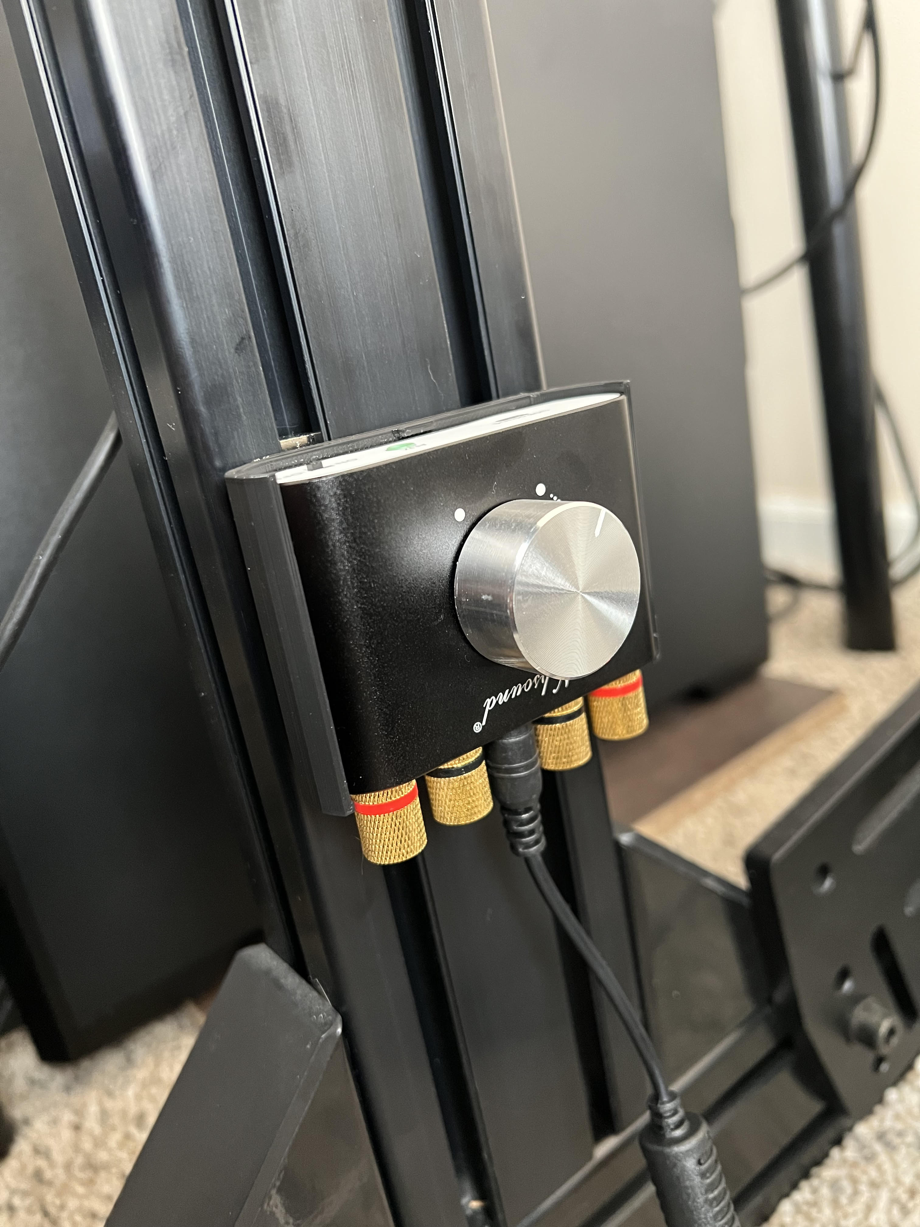 NobSound NS-01G Pro Amplifier Mount by Dino | Download free STL model ...
