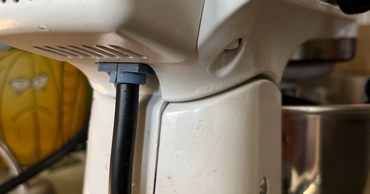 KitchenAid Artisan Cord Bushing by billee20 Download free STL model