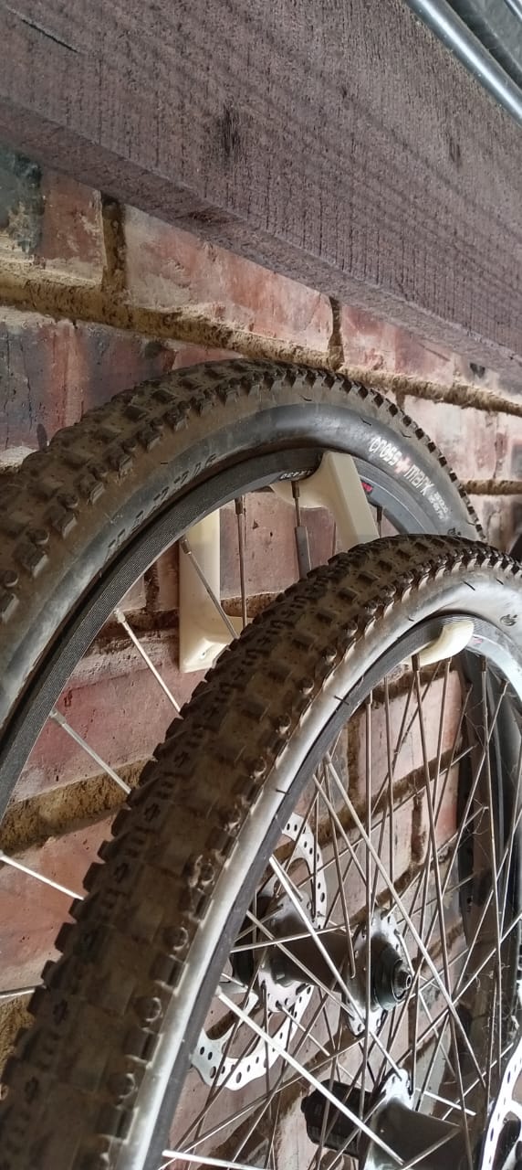 Bicycle wheel wall mount by Tuckstir Download free STL model