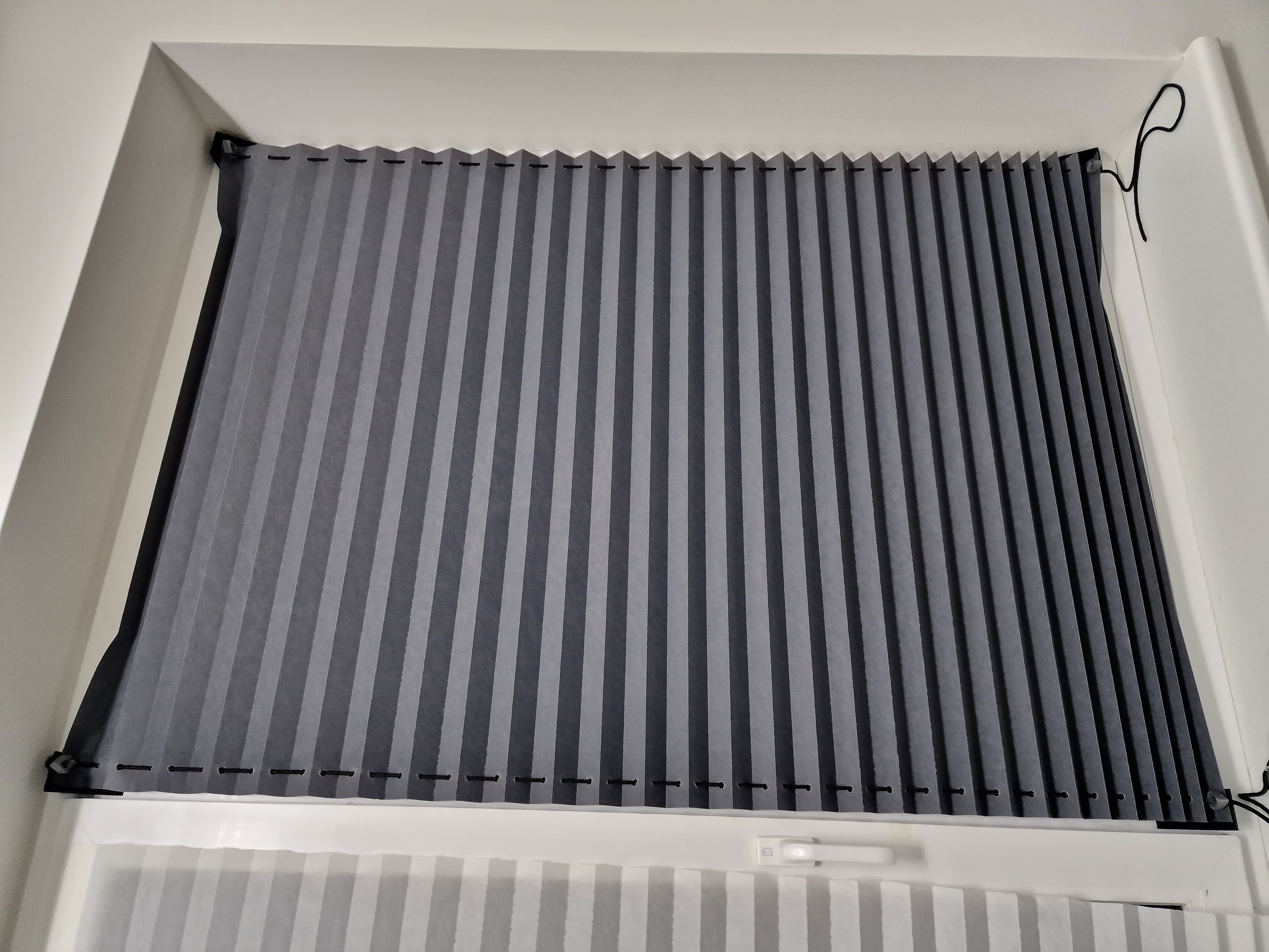 Sliding blind/louver for window (with topology optimised options)