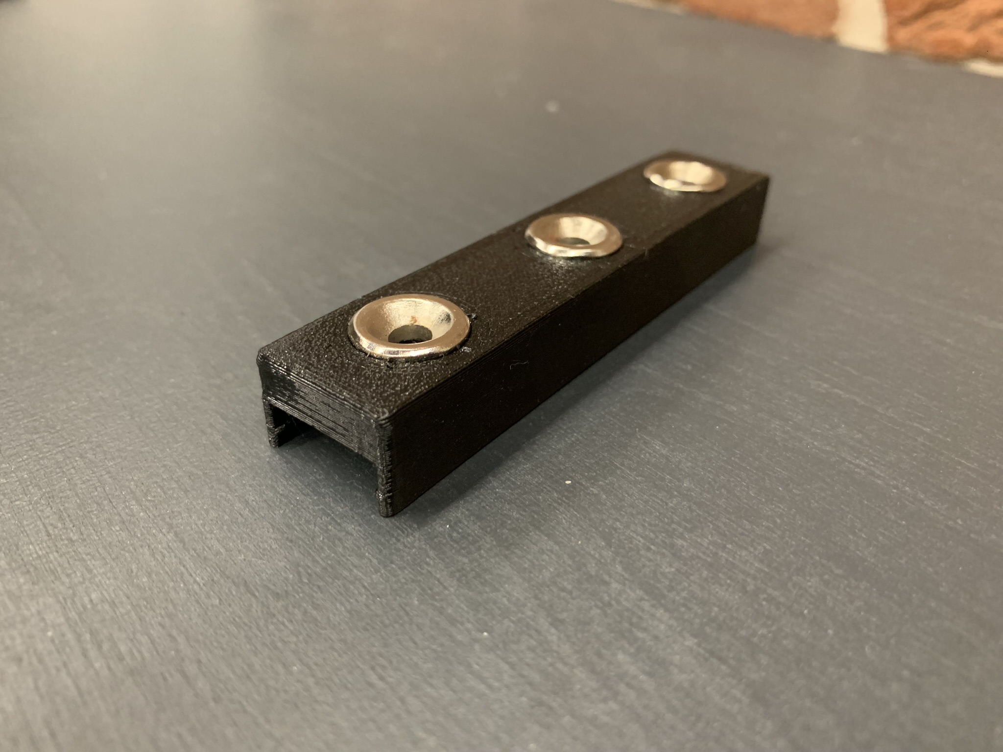 LED Light Bar Mount by clément rogier Download free STL model