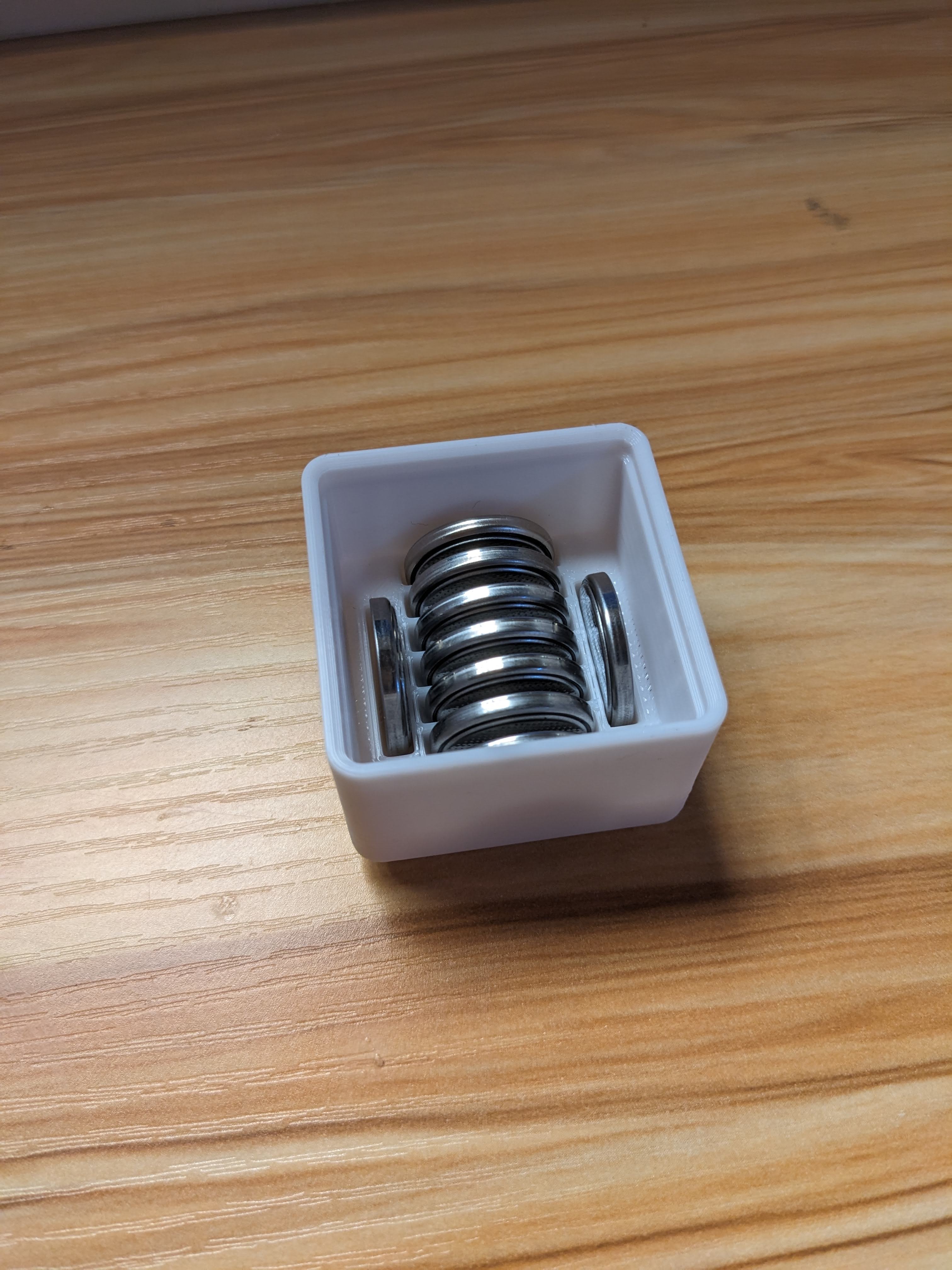 CR2032 Coin cell Battery Gridfinity organizer by Ben Graham Download