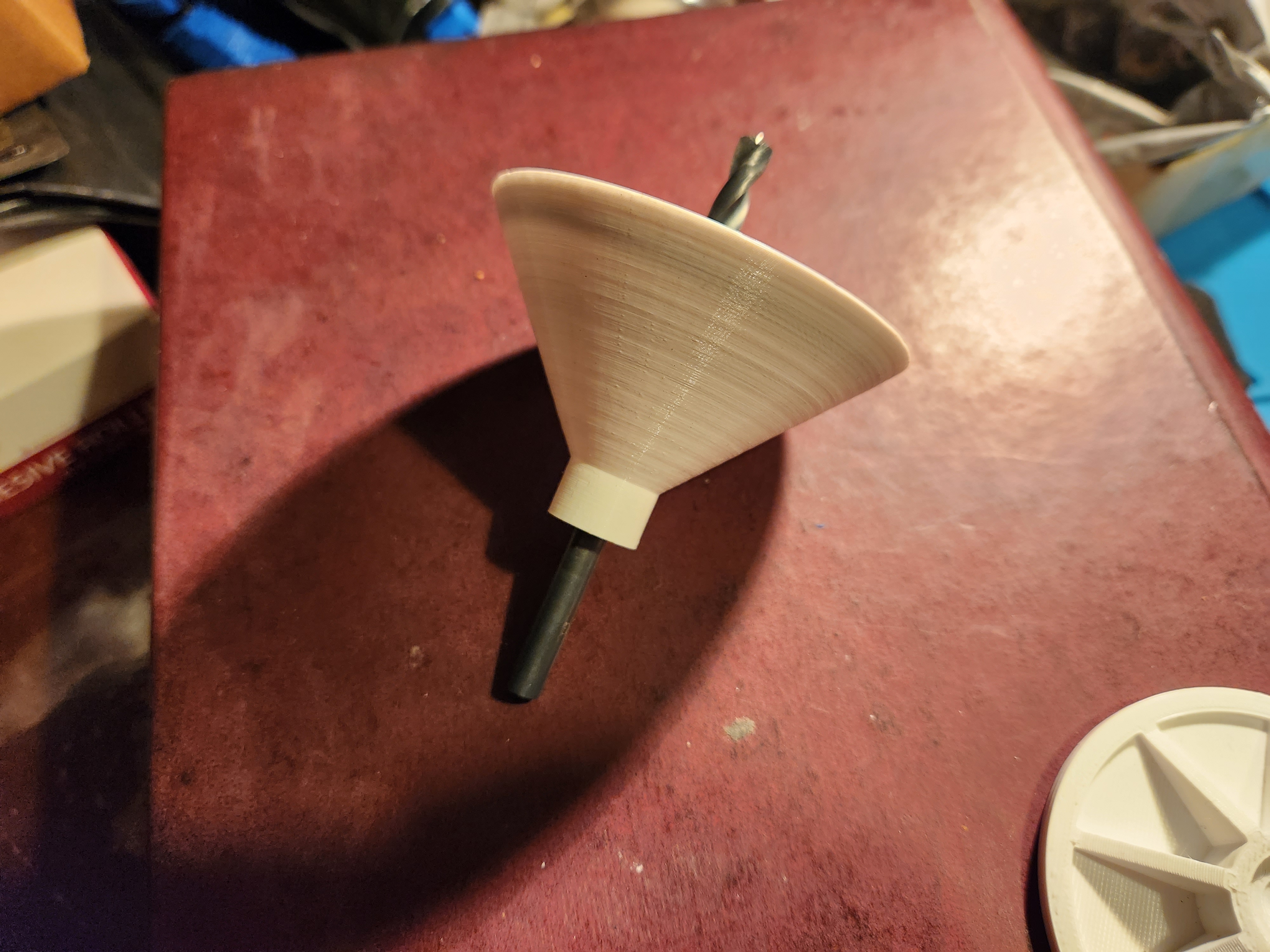 dust catcher for drilling in the ceiling - parameterized