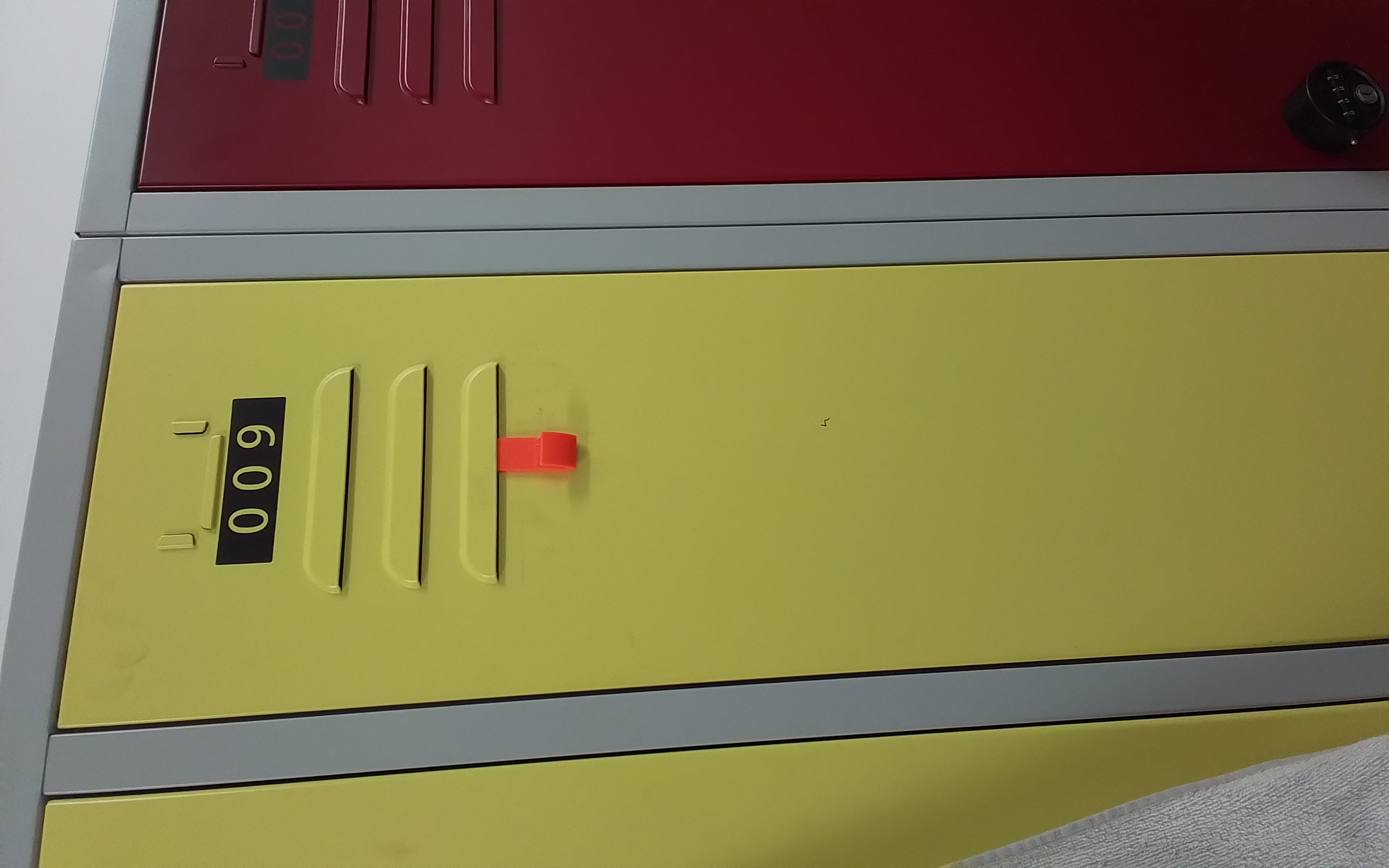Miniatura 2 do modelo 3D hook for locker / Hacken für Spinde