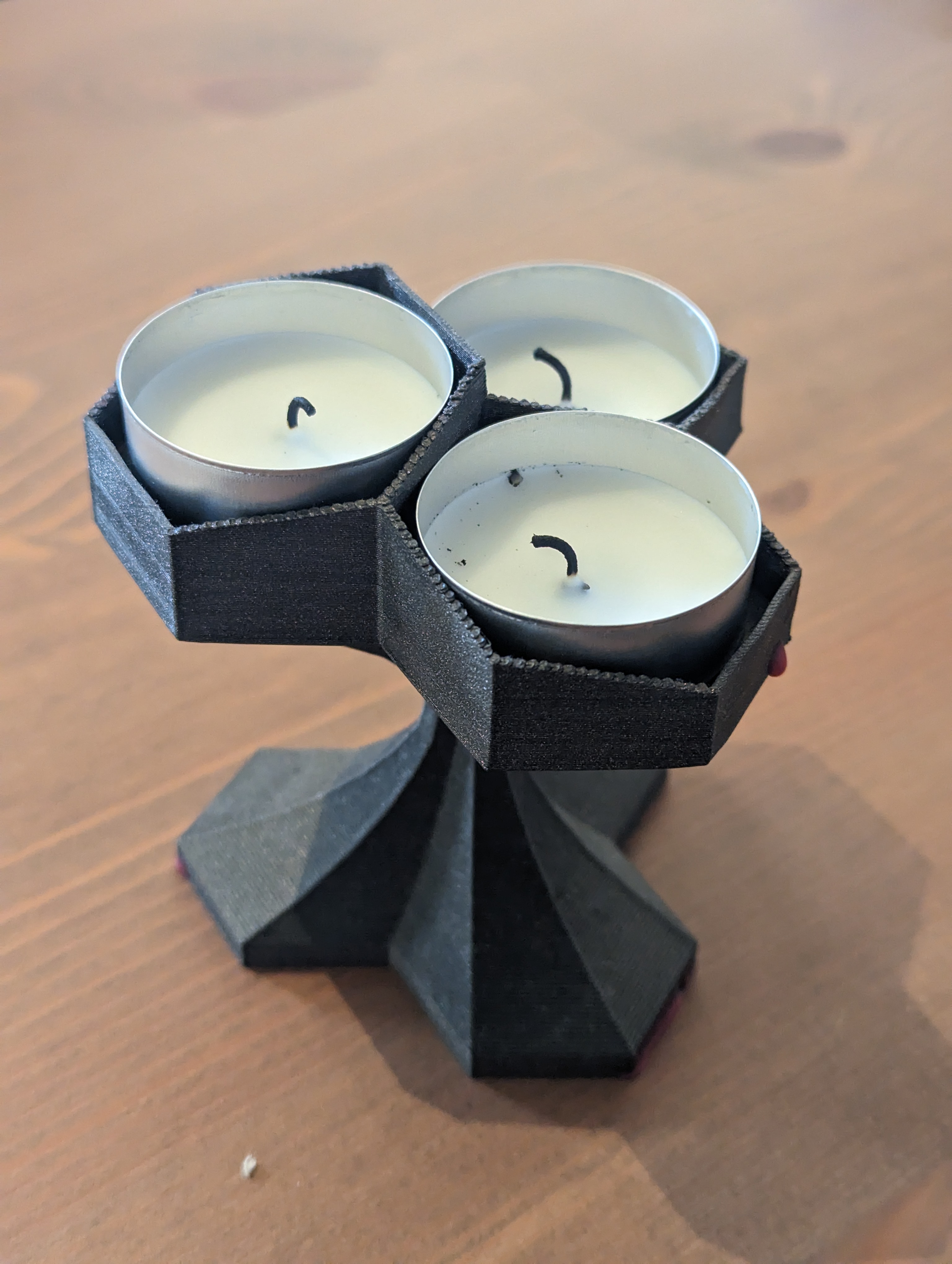 Low Poly Tealight Holder
