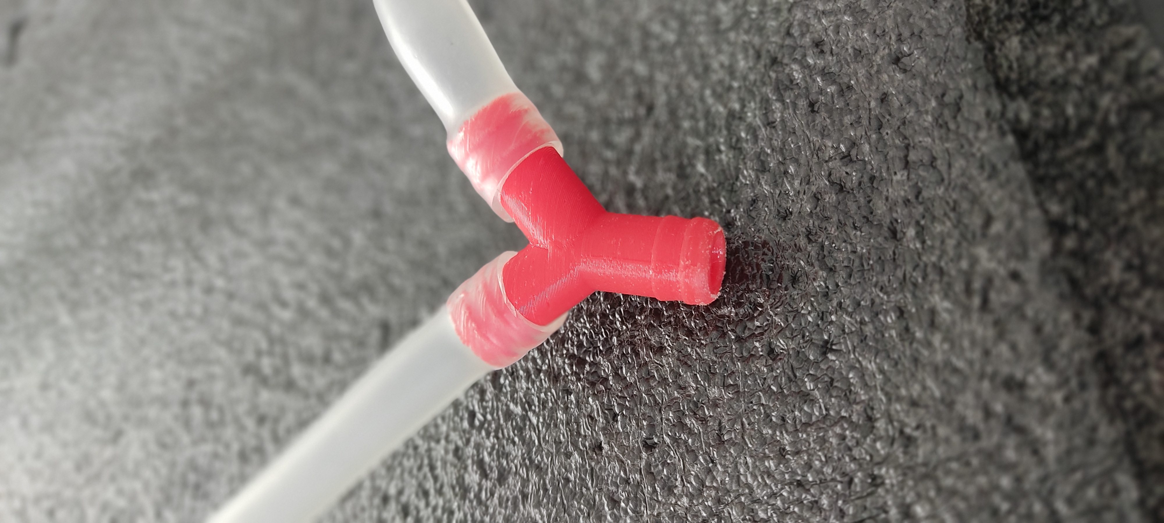 Triple aquarium hose connector