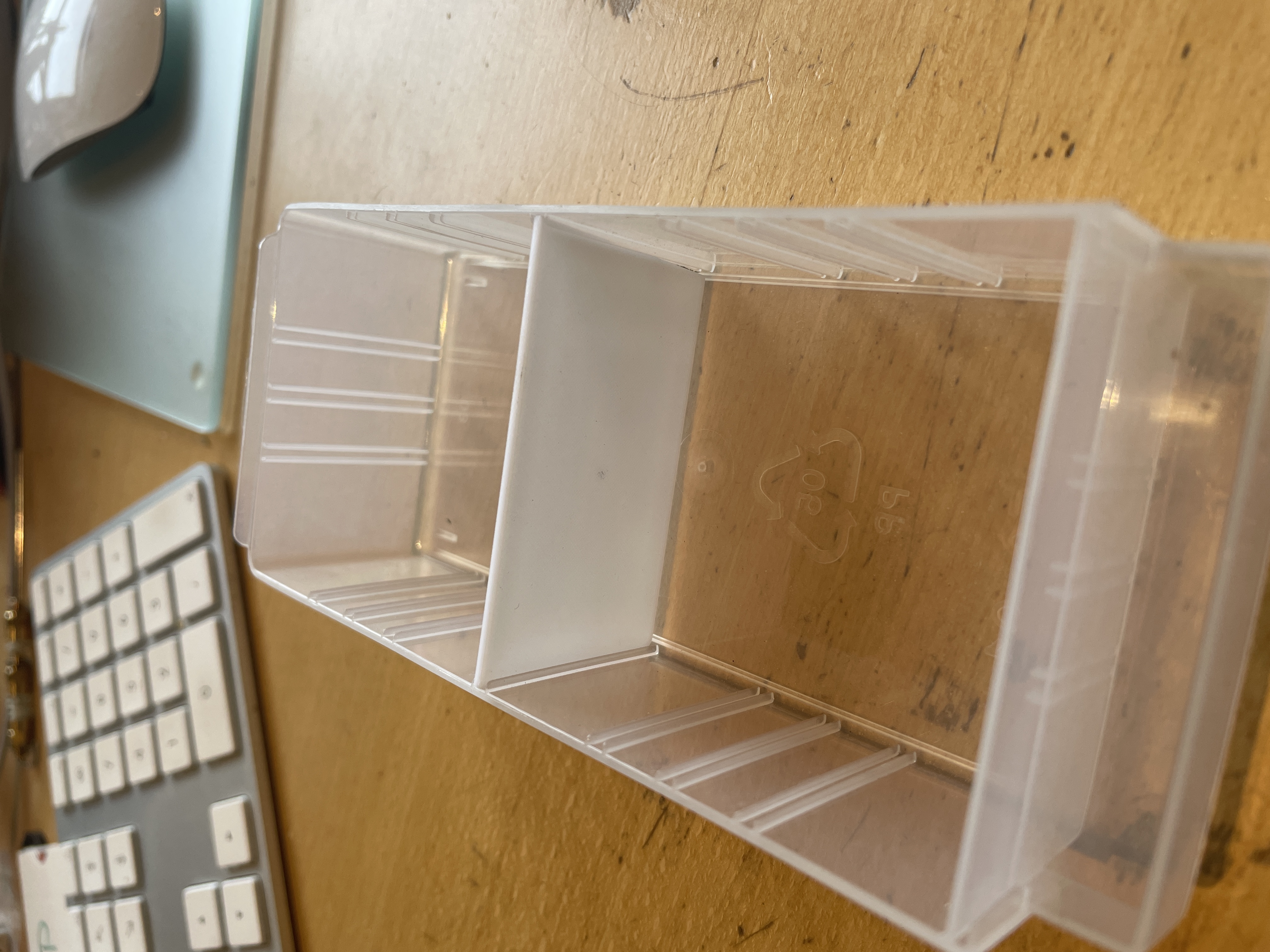 Raaco - Wall divider