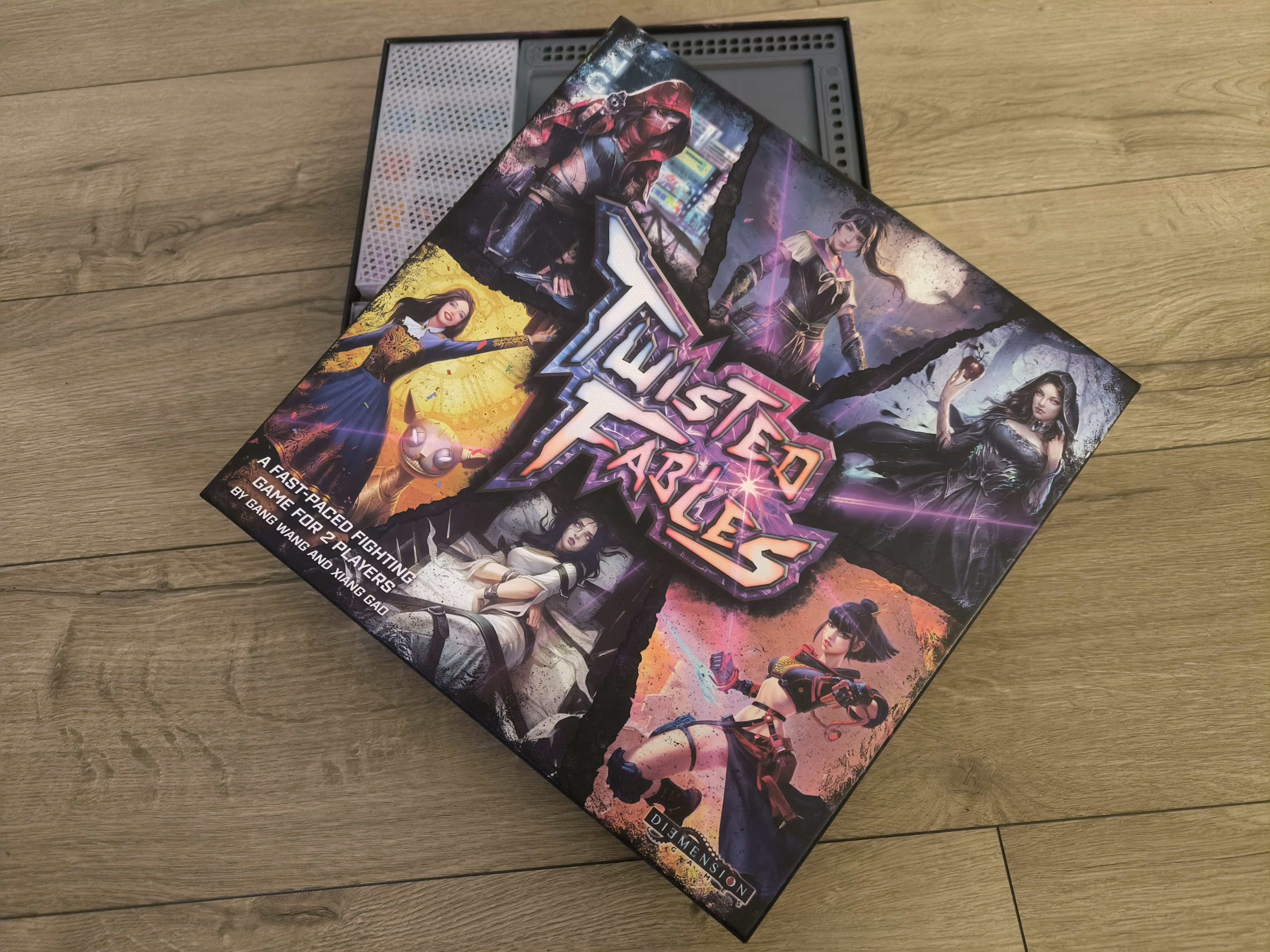 Twisted Fables: Epic Collection - Insert