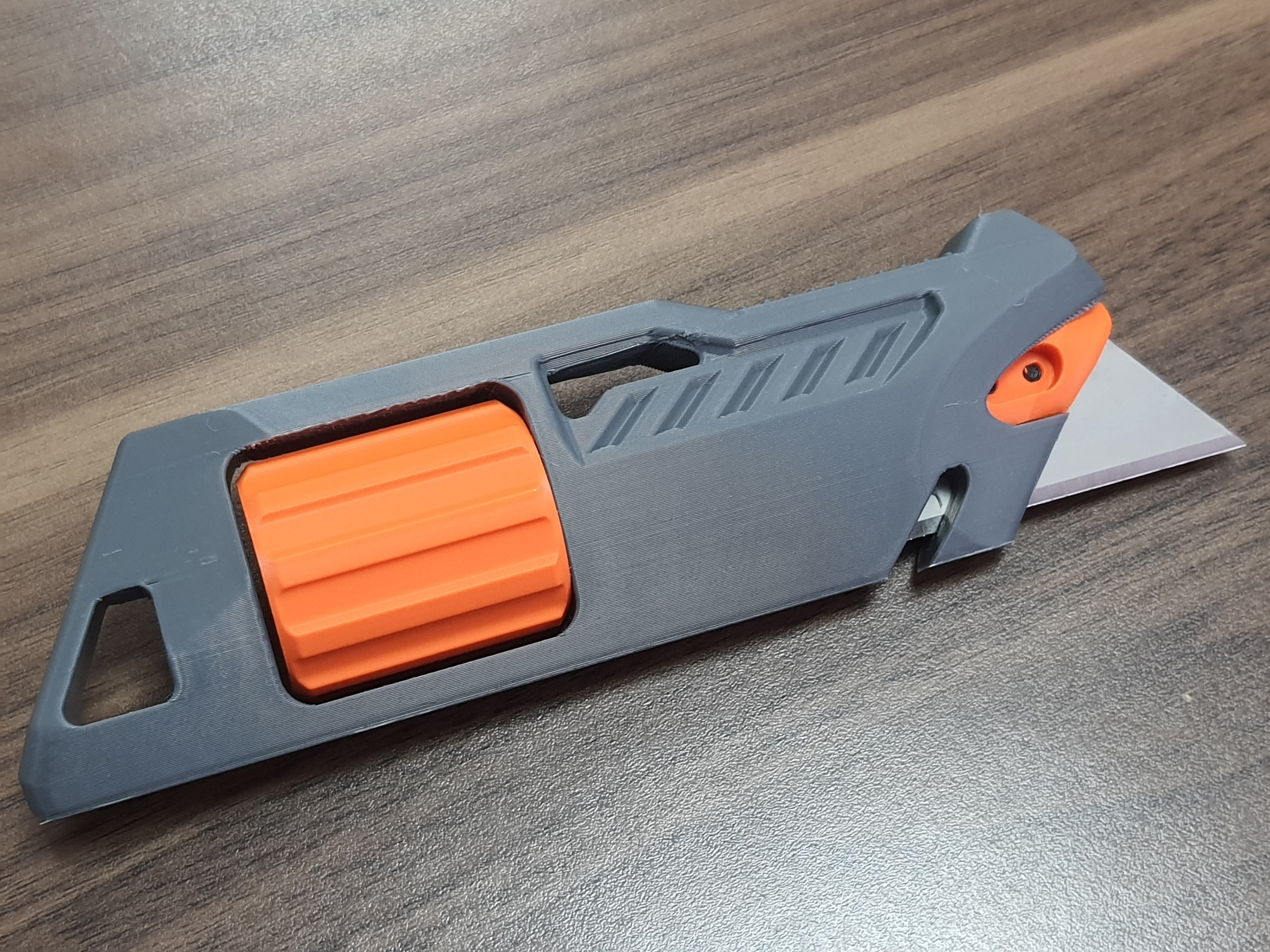Miniatura 6 do modelo 3D Adjustable Utility knife (optimized remix)