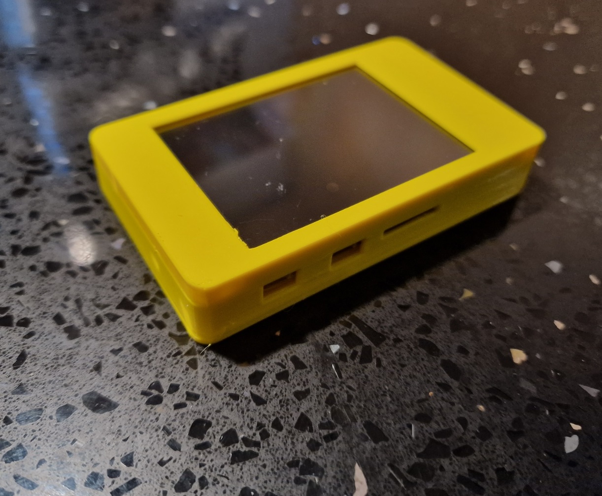 ESP32 2.8inch Touch IPS CYD LCD Screen Case by jeepers01 Download