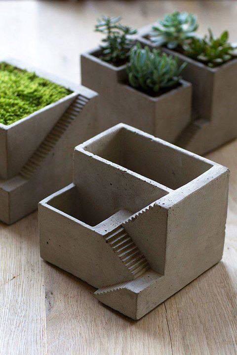 Flower pot