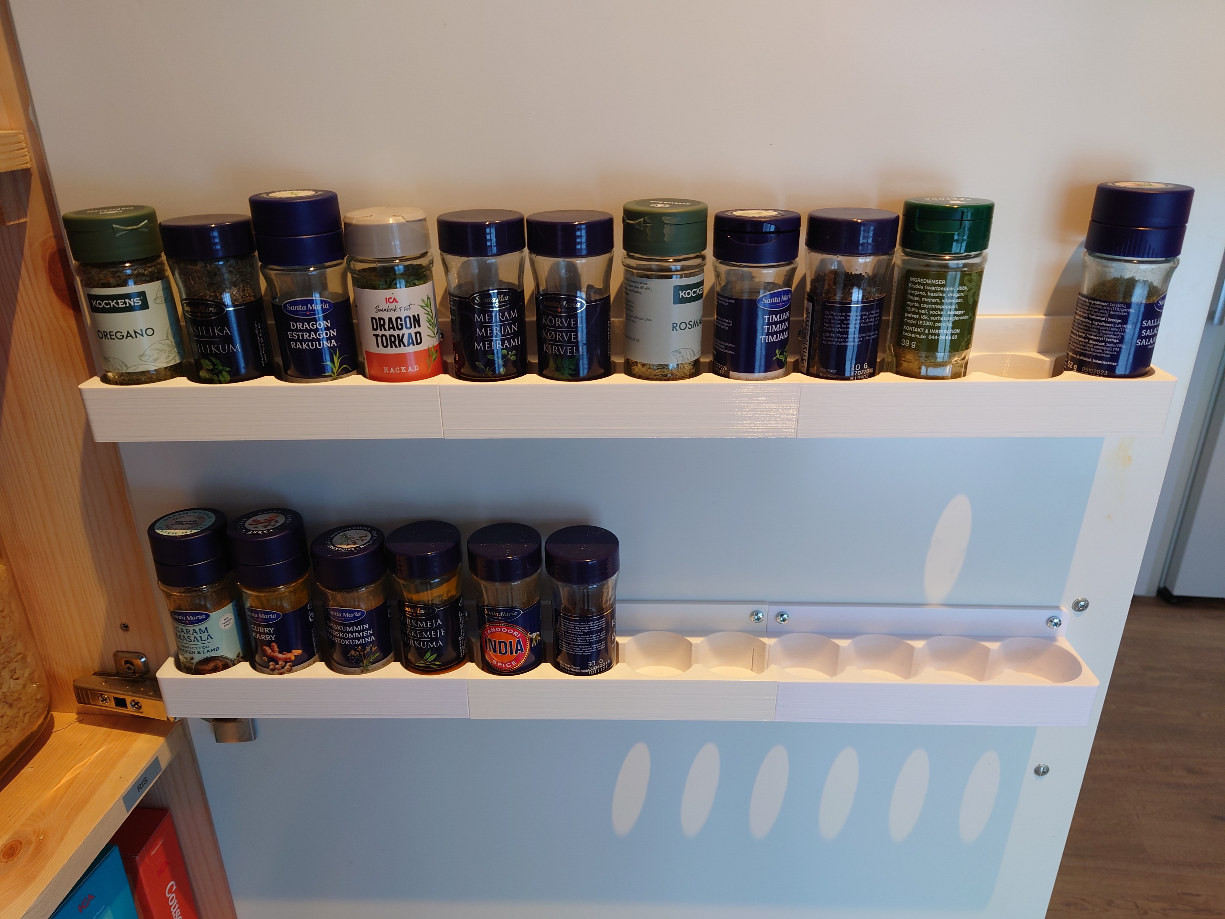 Miniatura 2 do modelo 3D Modular Spice Rack for wall/door mounting