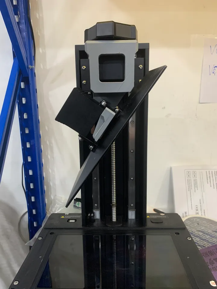 STL file Drip-mount for Elegoo Saturn 3 Ultra/Mars 4 Ultra