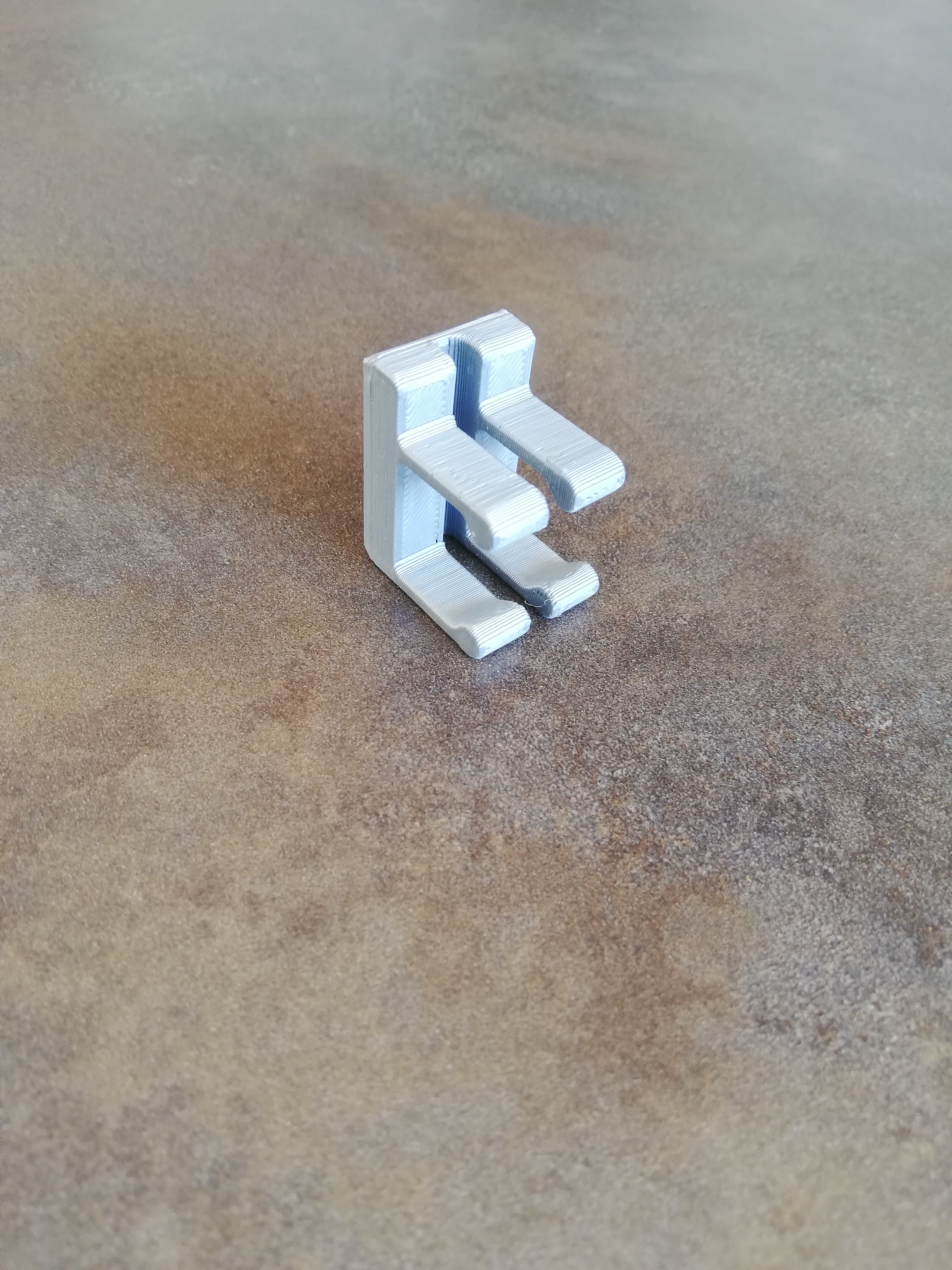 Support clipsable  de câble