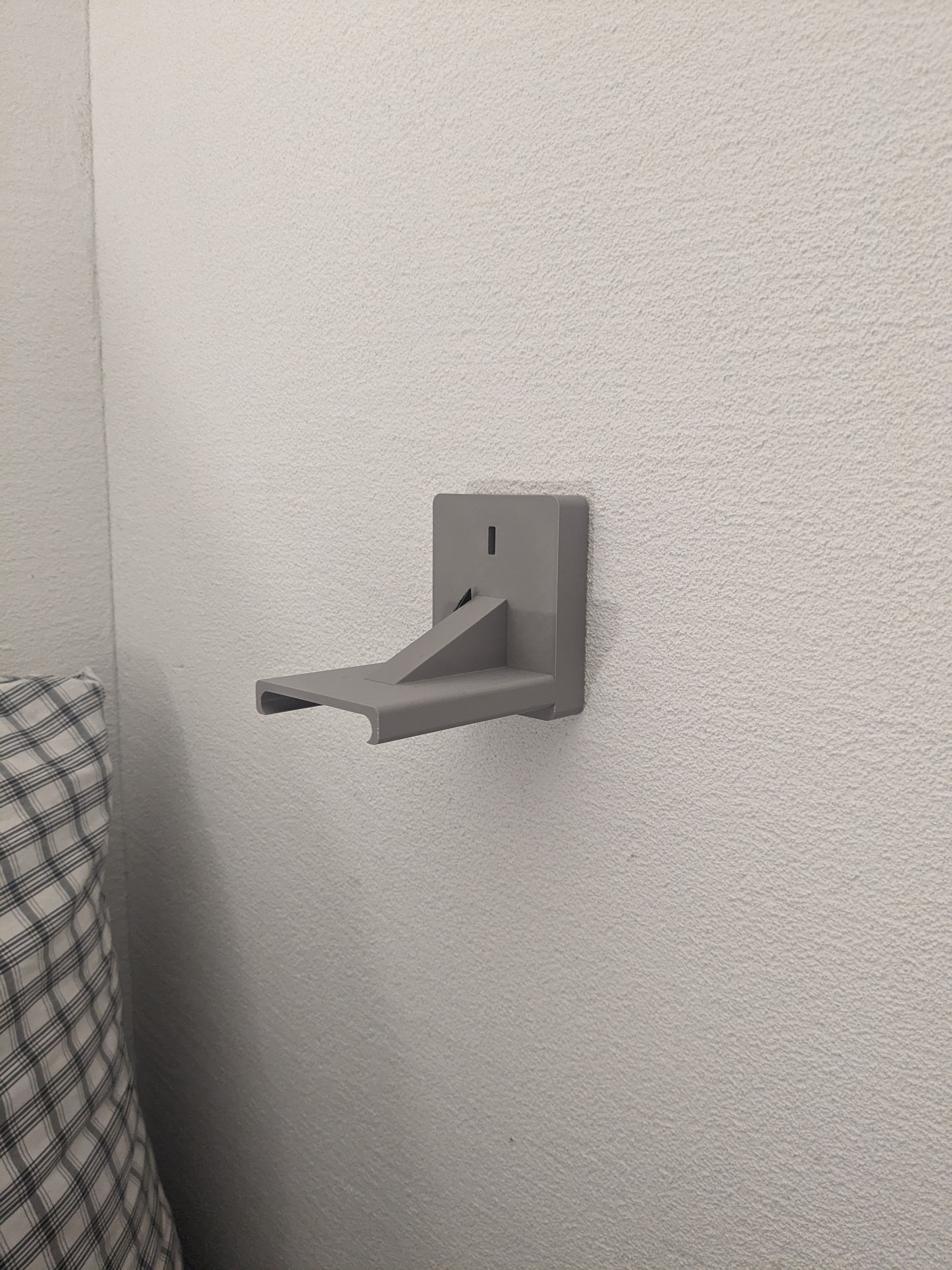 Google Pixel 6a wall mount