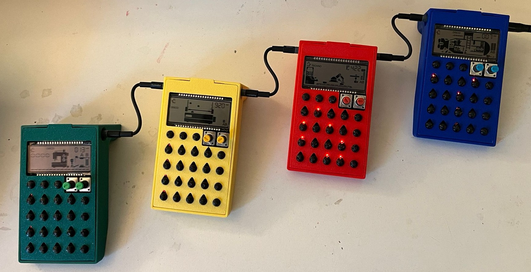 Miniatura 2 do modelo 3D Pocket Operator Case