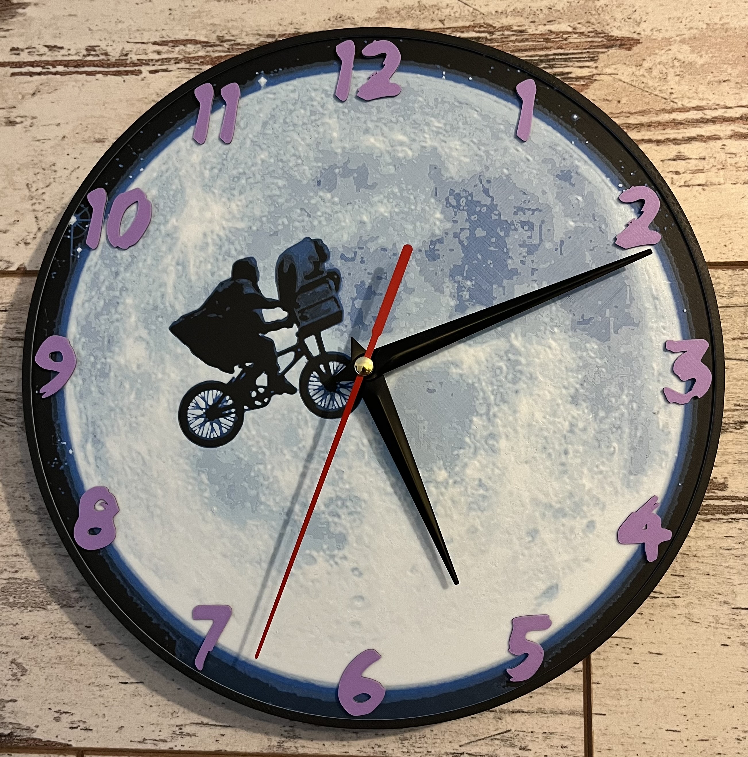 E.T Clock