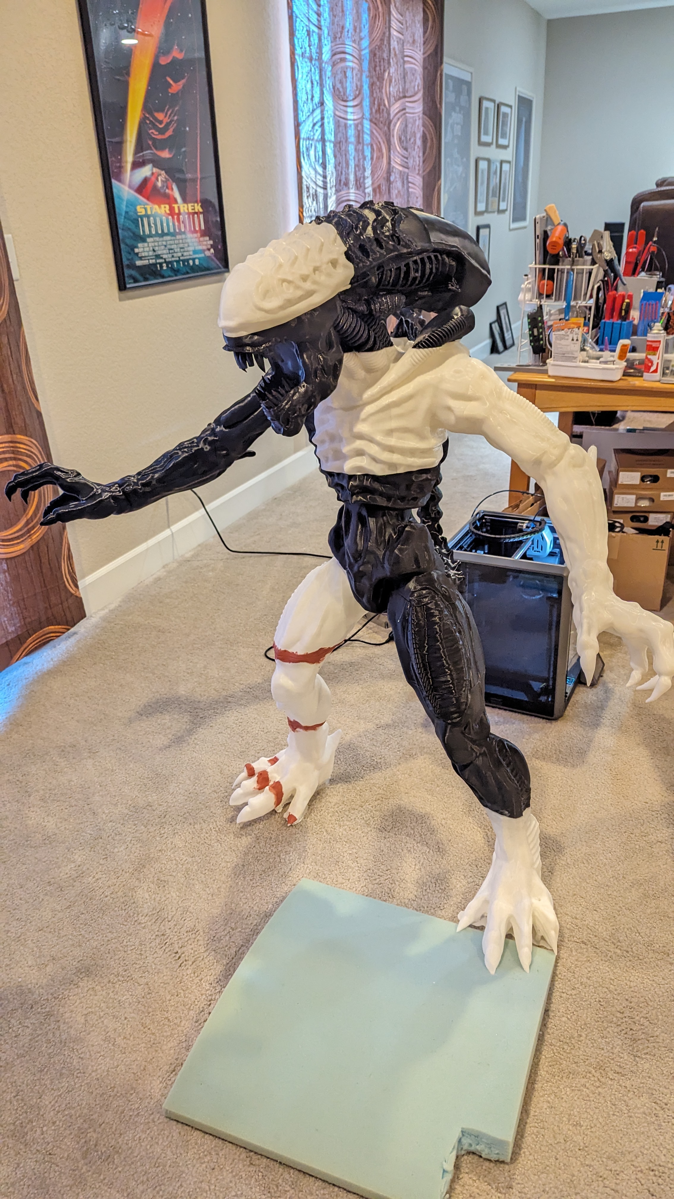 Miniatura 2 do modelo 3D Aliens xenomorph standing