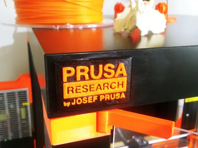 Prusa Research logo on platform (For color change)
