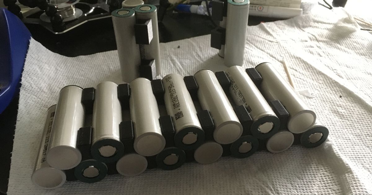 21700 secondary spacer for onewheel battery pack by Mike Download