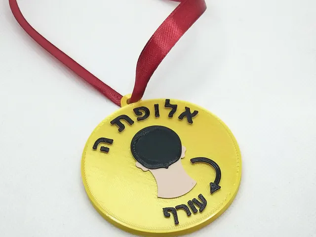 Medal for women of the home front during wartime