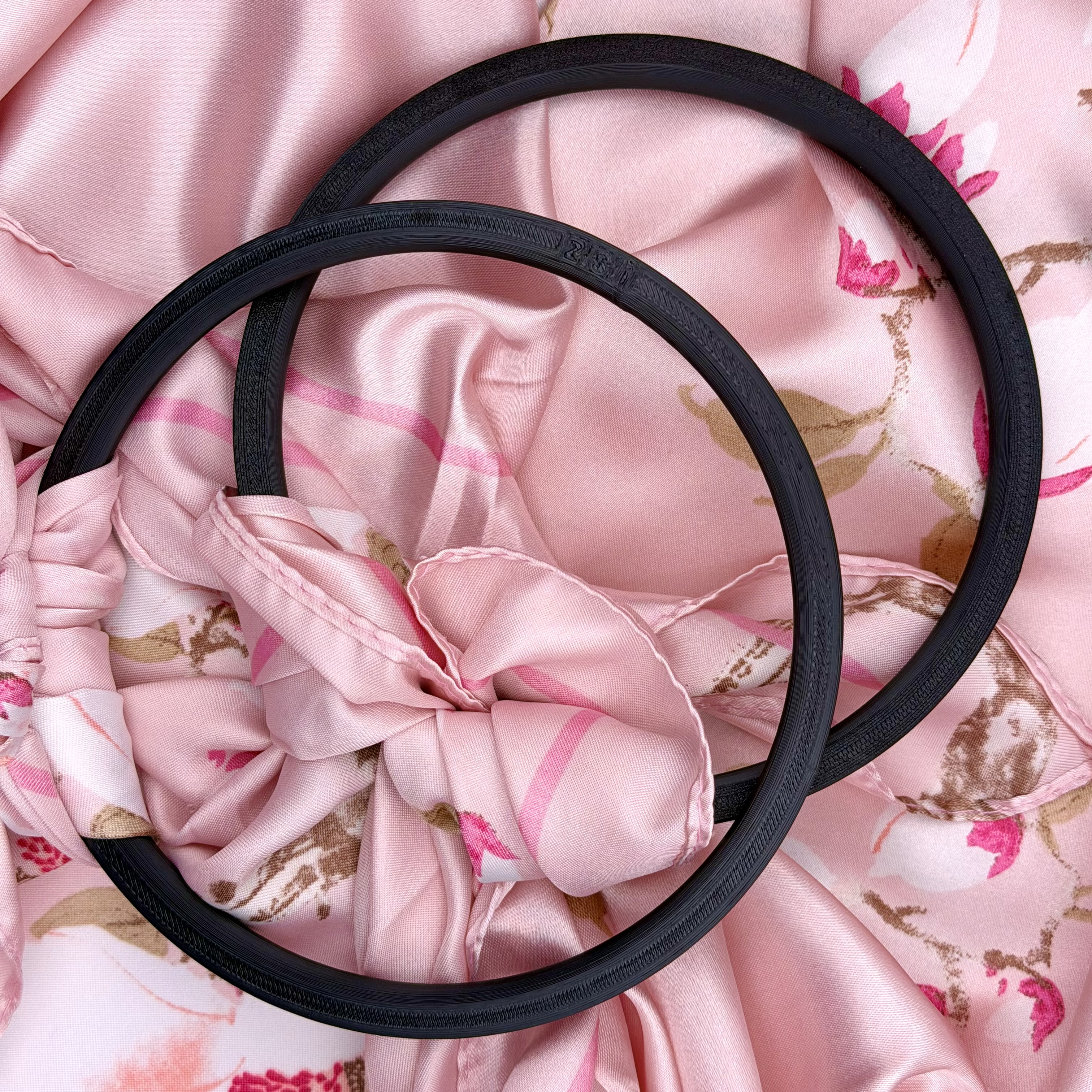 Japanese Wrapping Cloths - Furoshiki Patchin and Rings (風呂敷パチン)