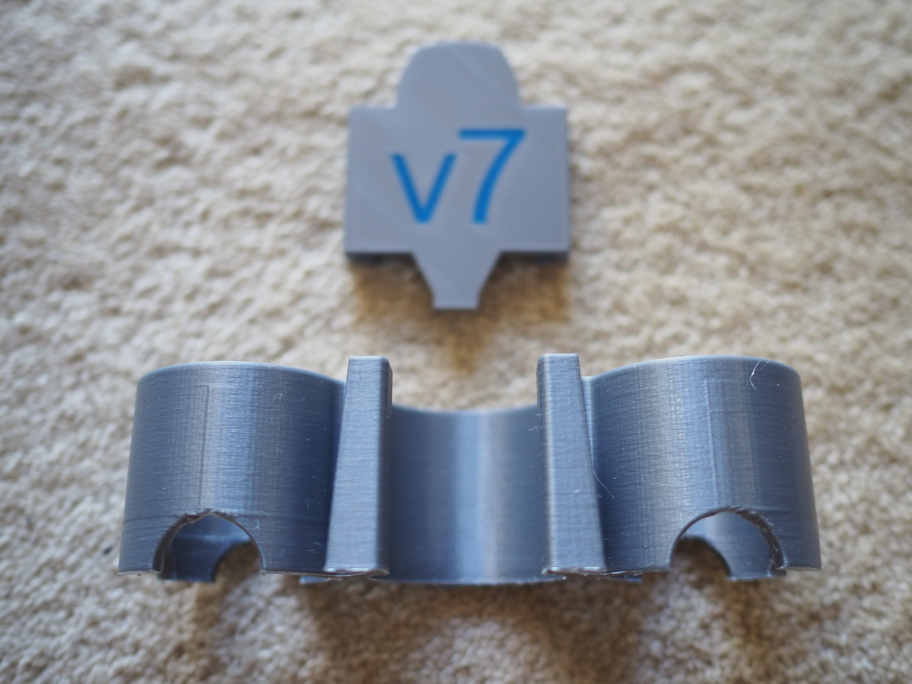 Dyson tool mount (including the missing keys) — miniatura 2