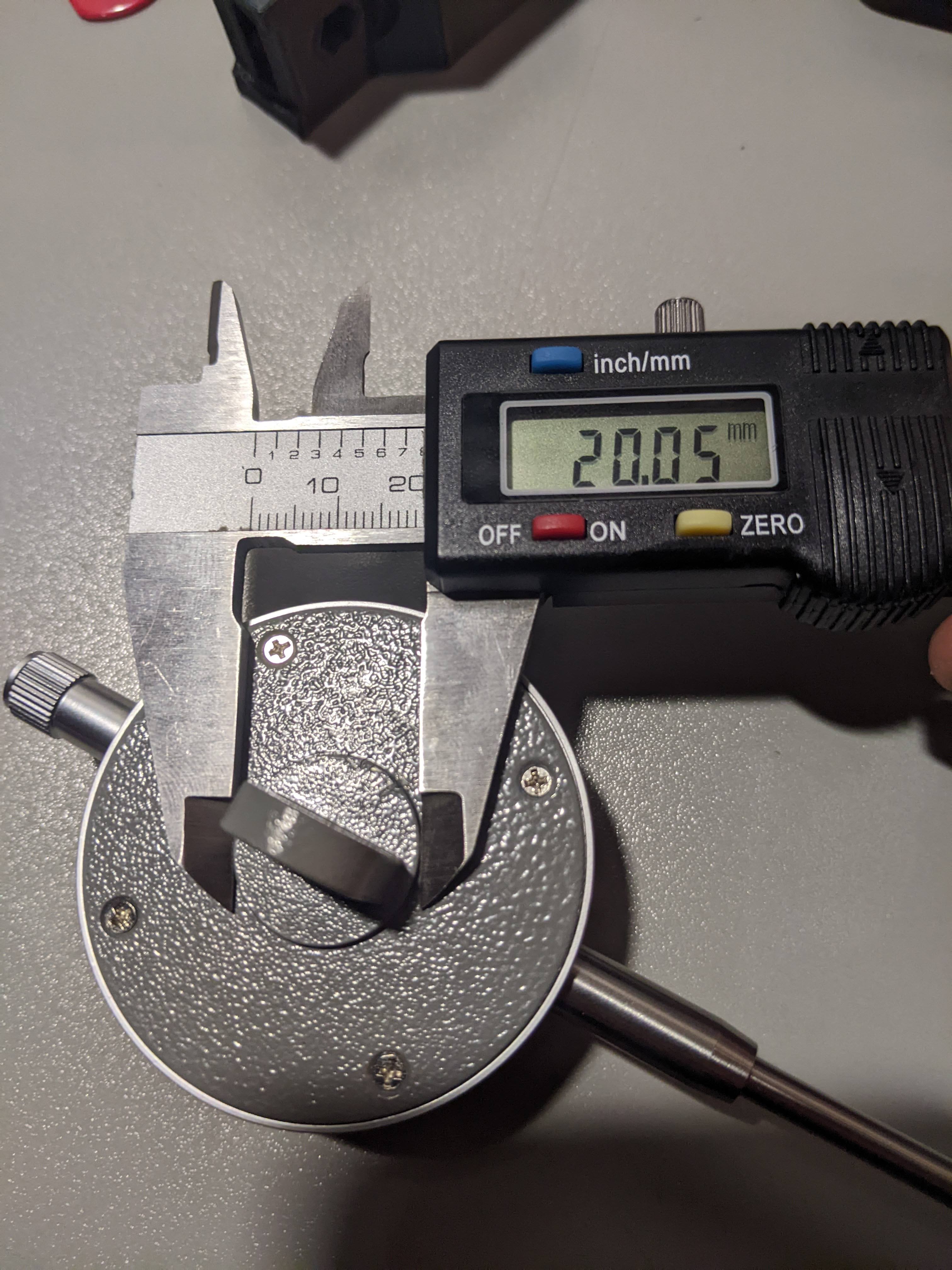 Dial Gauge Clamps for XYZ Axis Calibration by AtomicLayers3D Download