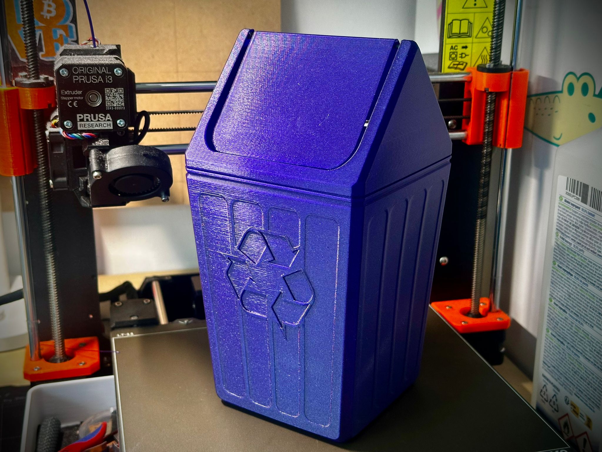 Recycle Bin - Trash Can