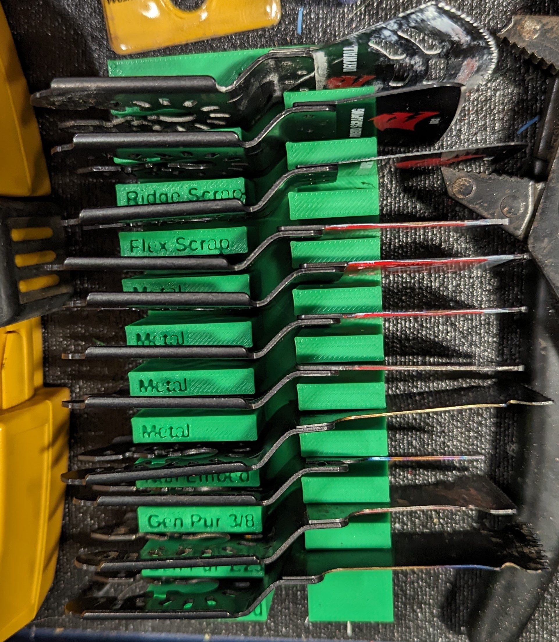 Oscillating Blade Holder (Parametric) by howeln Download free STL