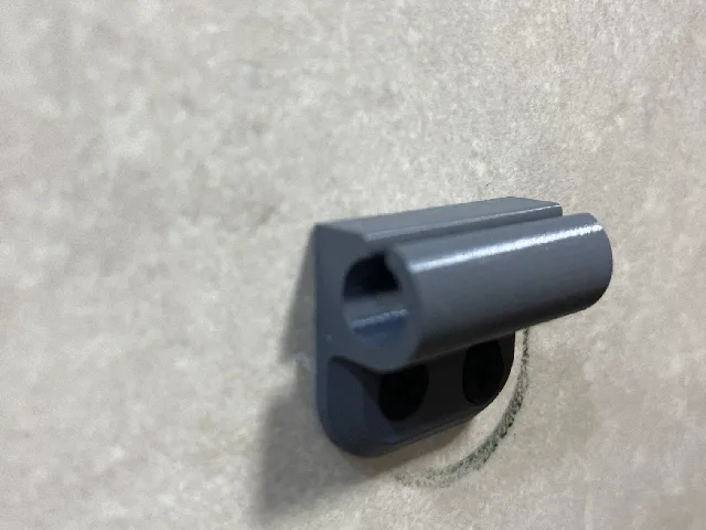 Hand towel handle