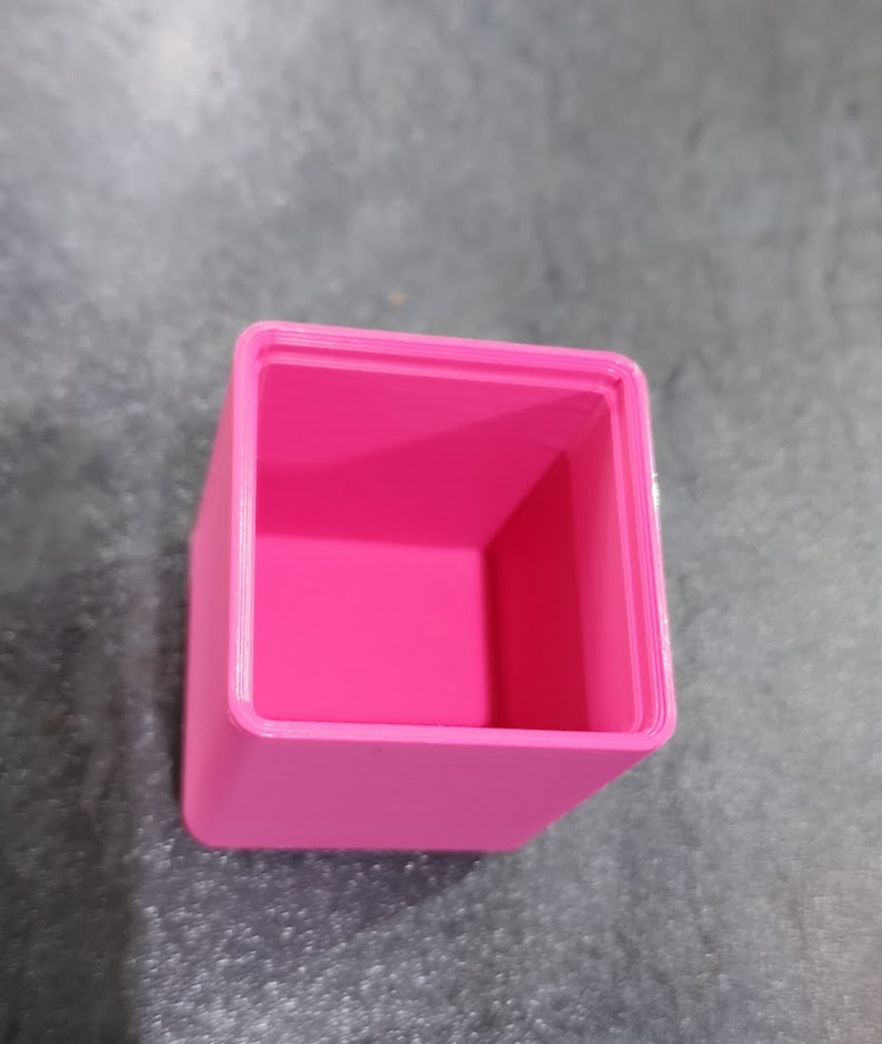 Gridfinity supportless 1x1 bins, stackable basic or with label or ramp.