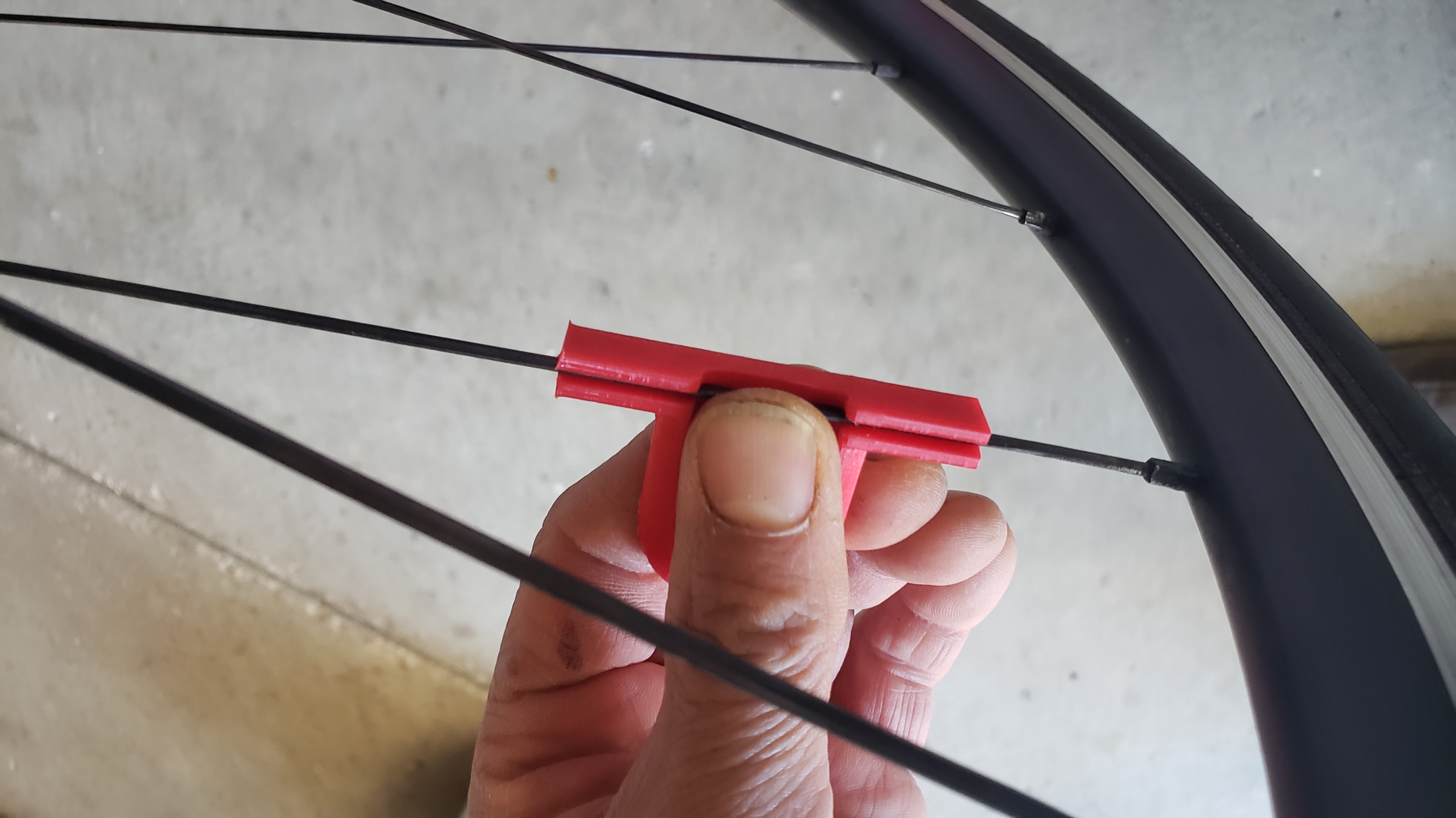 Aero Bladed Bicycle Spoke Holder by TwentySix2 Download free STL